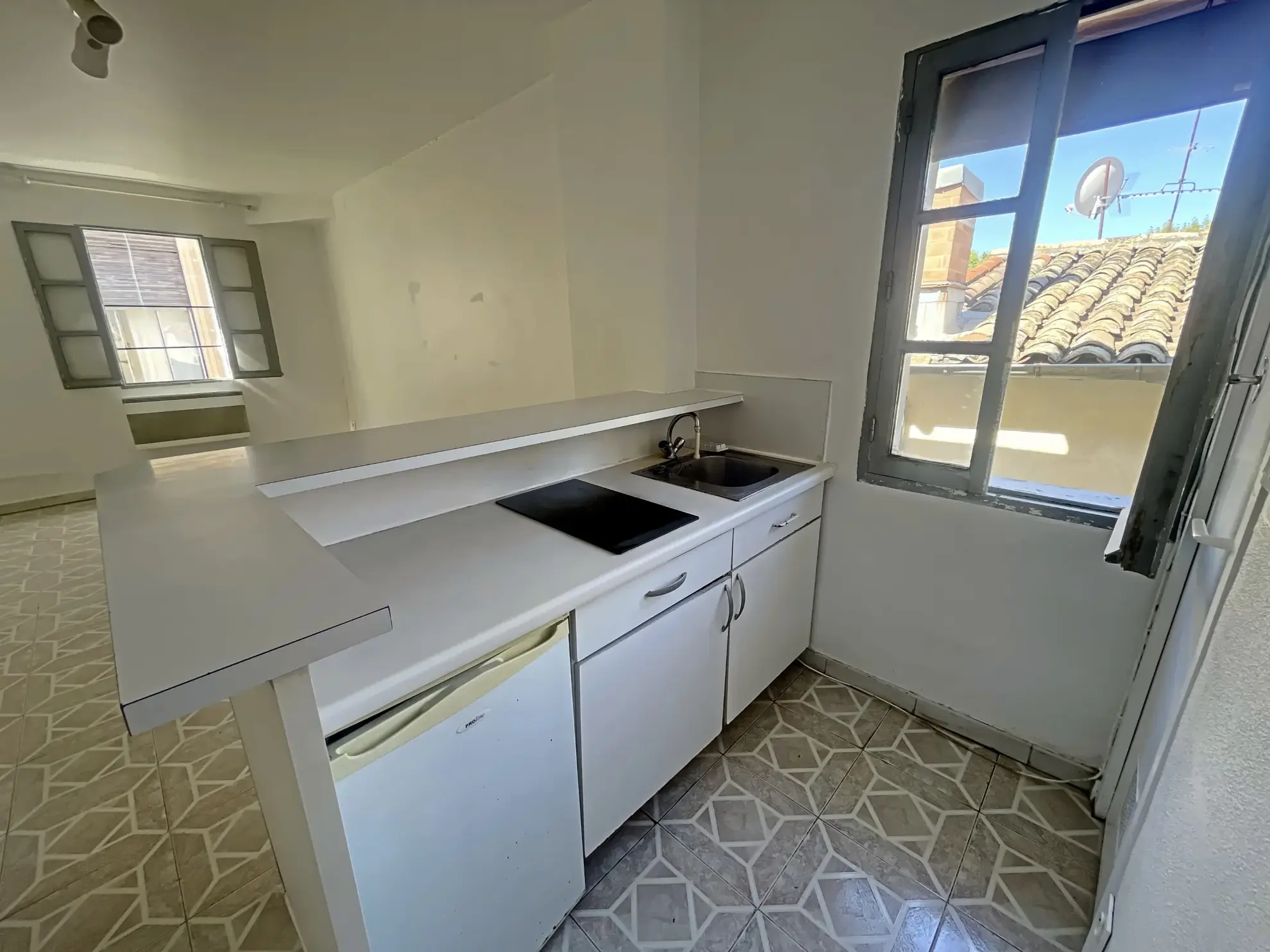 Studio lumineux de 24 m² à Montpellier proche faculté de droit