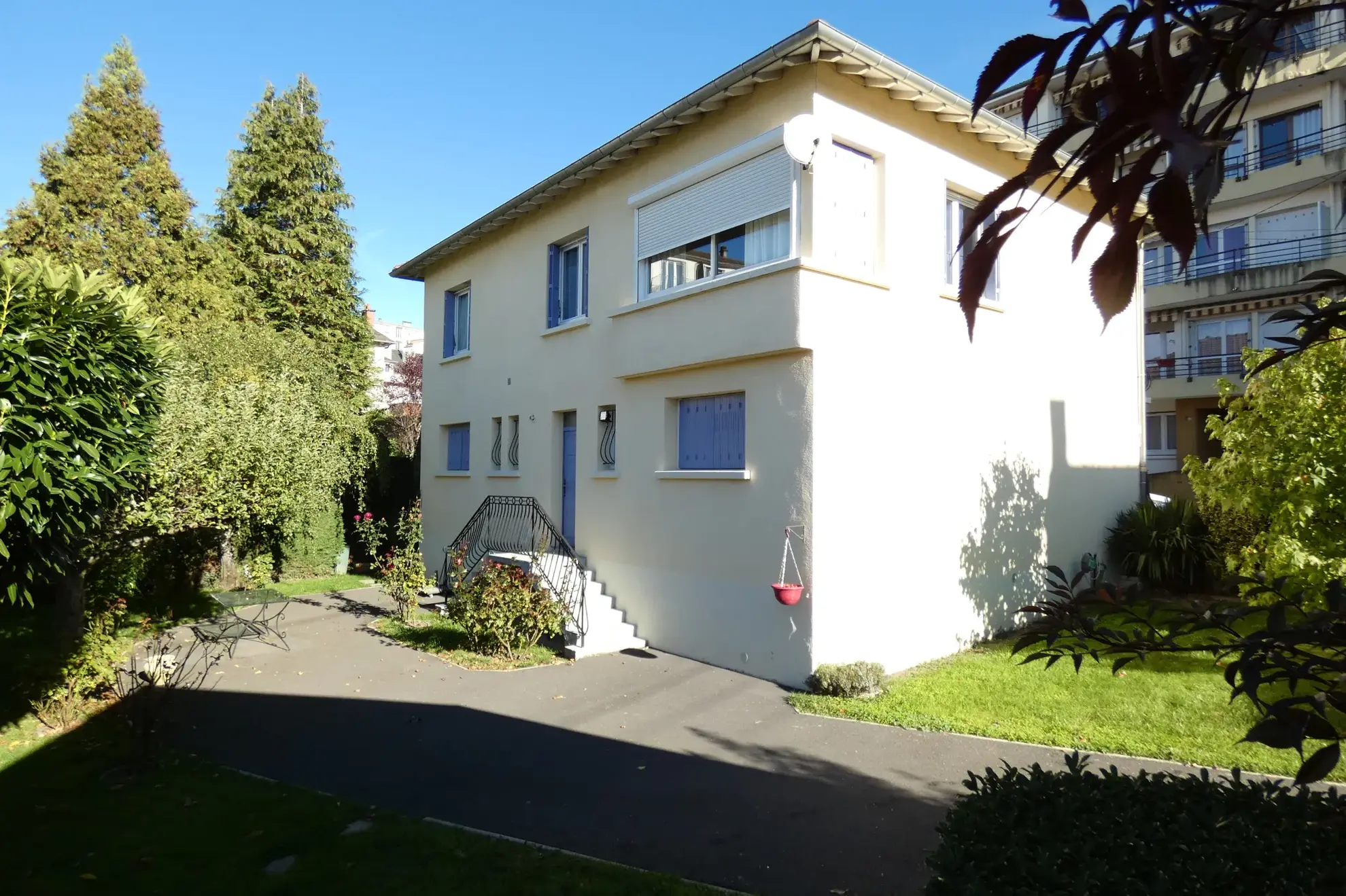 Belle maison familiale à Aurillac avec 4 chambres, garage et jardin clos
