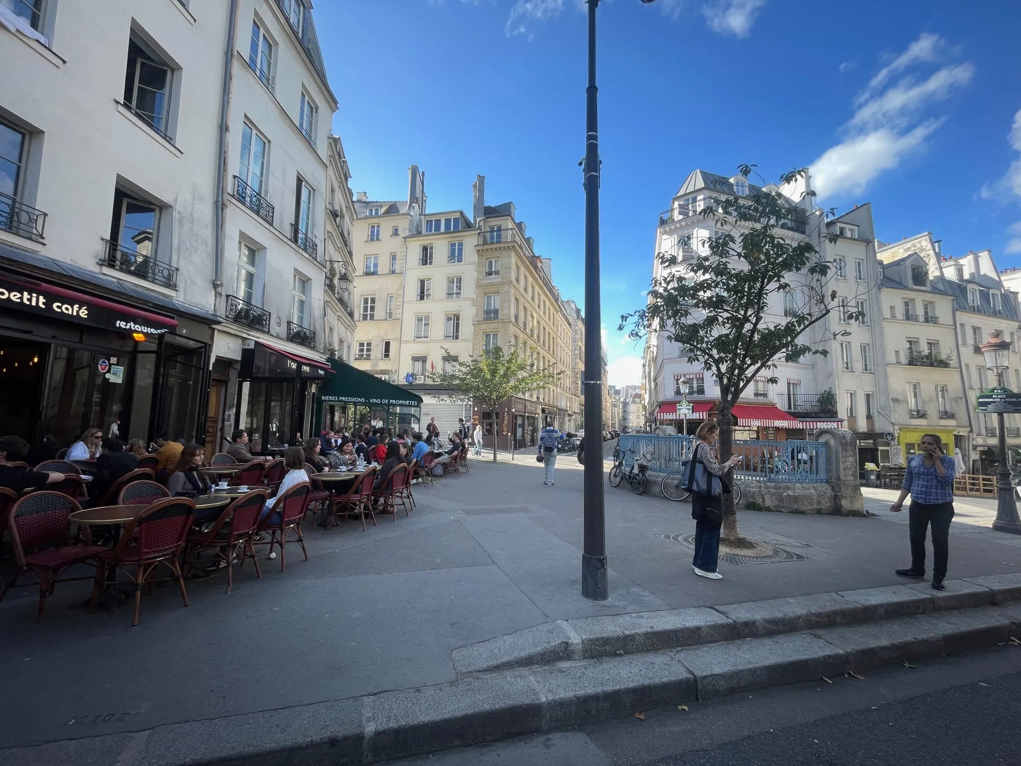 Restaurant à vendre dans le 5ème arrondissement de Paris avec terrasse et extraction performante
