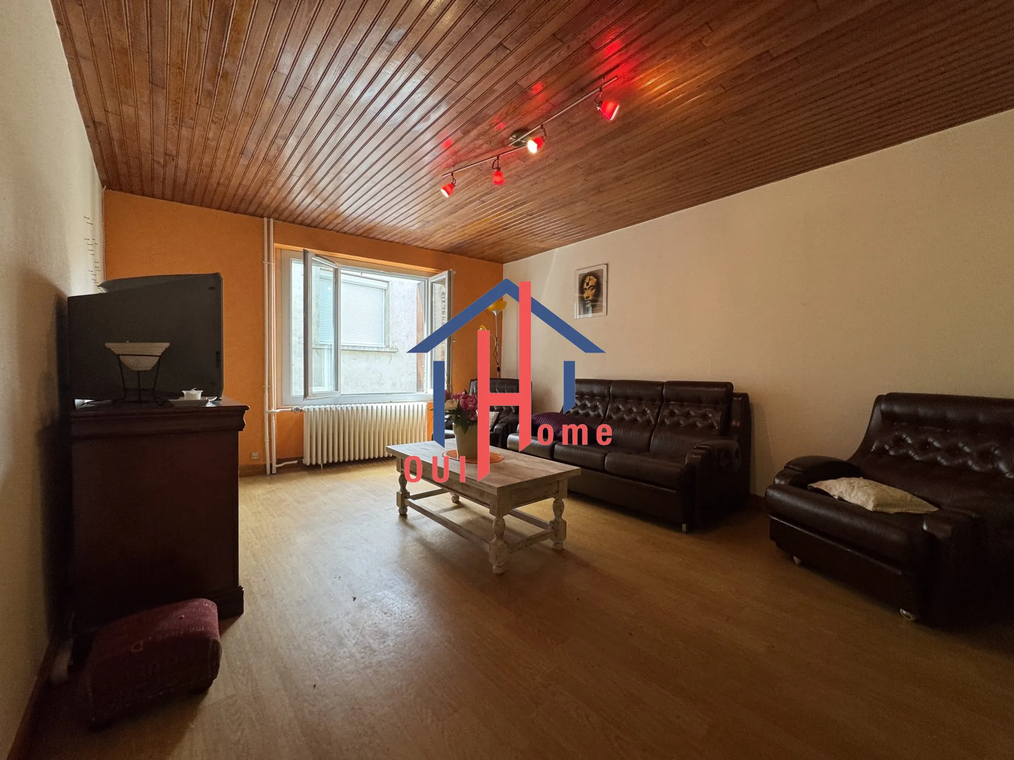 Maison de bourg à vendre au Monastier-sur-Gazeille avec garage et bureau 