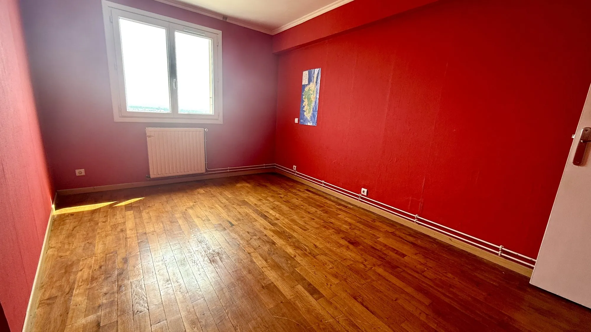 Appartement à vendre à Meulan-en-Yvelines avec vue imprenable et environnement calme 