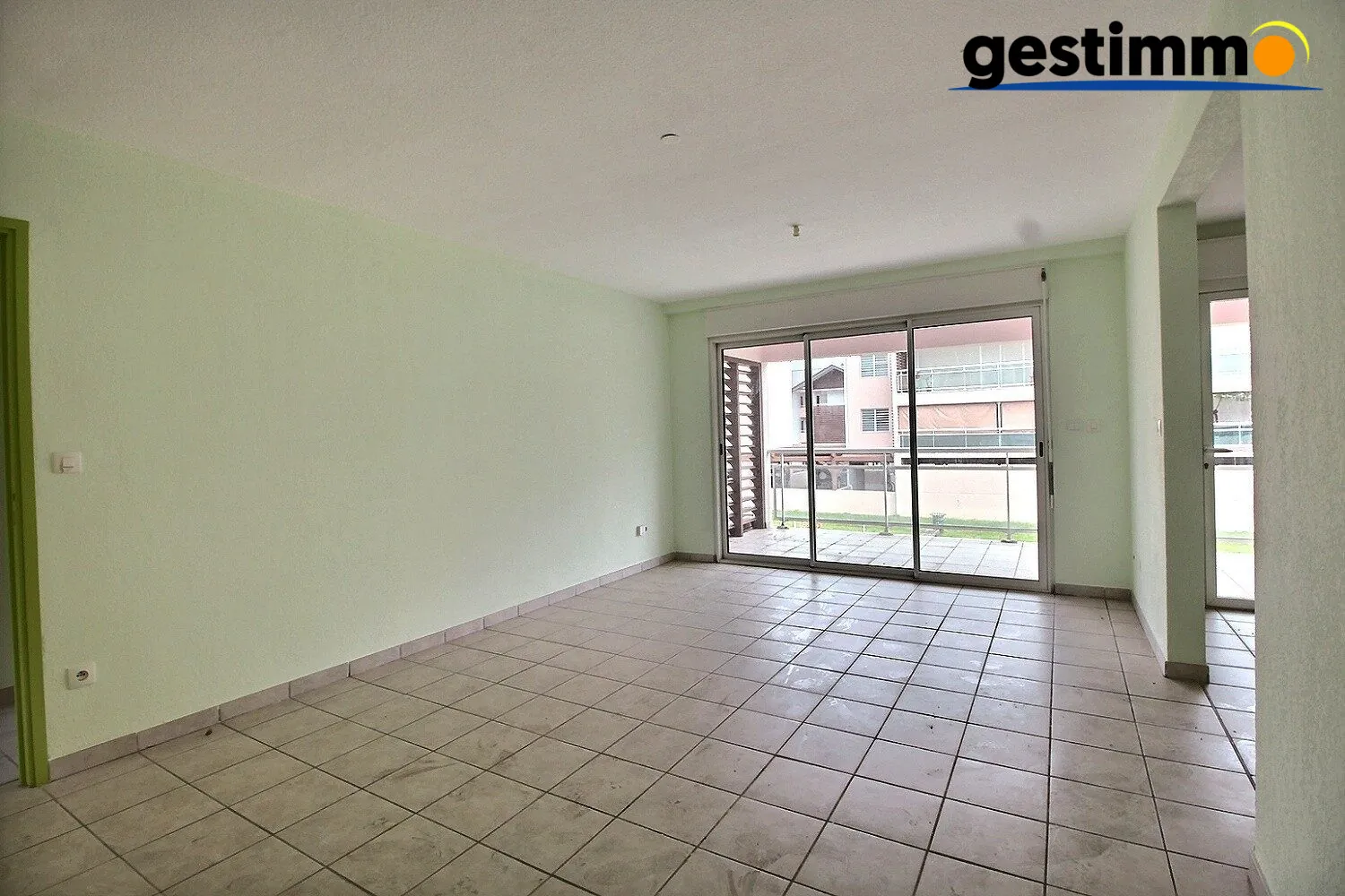 Spacieux appartement T3 à Cayenne avec terrasse et stationnement privé 