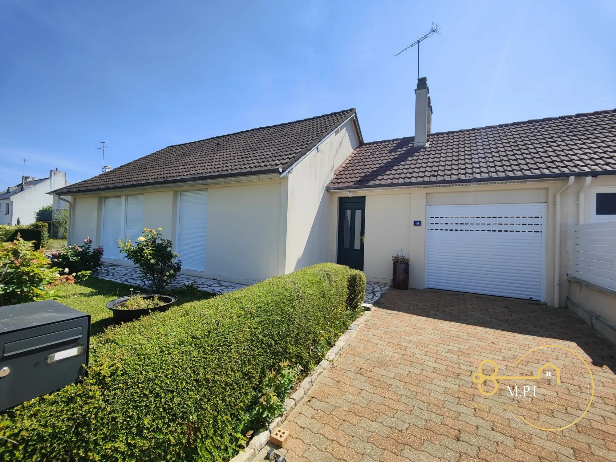 Maison 3 chambres de plain-pied à vendre à Arçonnay