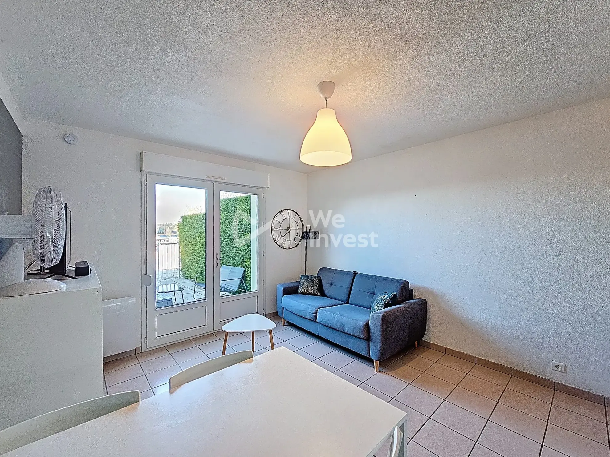 Appartement au bord du lac de Pareloup avec terrasse et piscine à Salles-Curan 