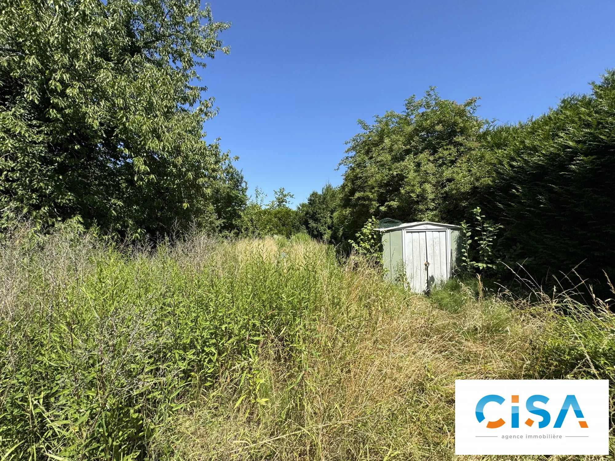 Terrain forestier de 822 m² à vendre à Verneuil-en-Halatte avec vue imprenable 