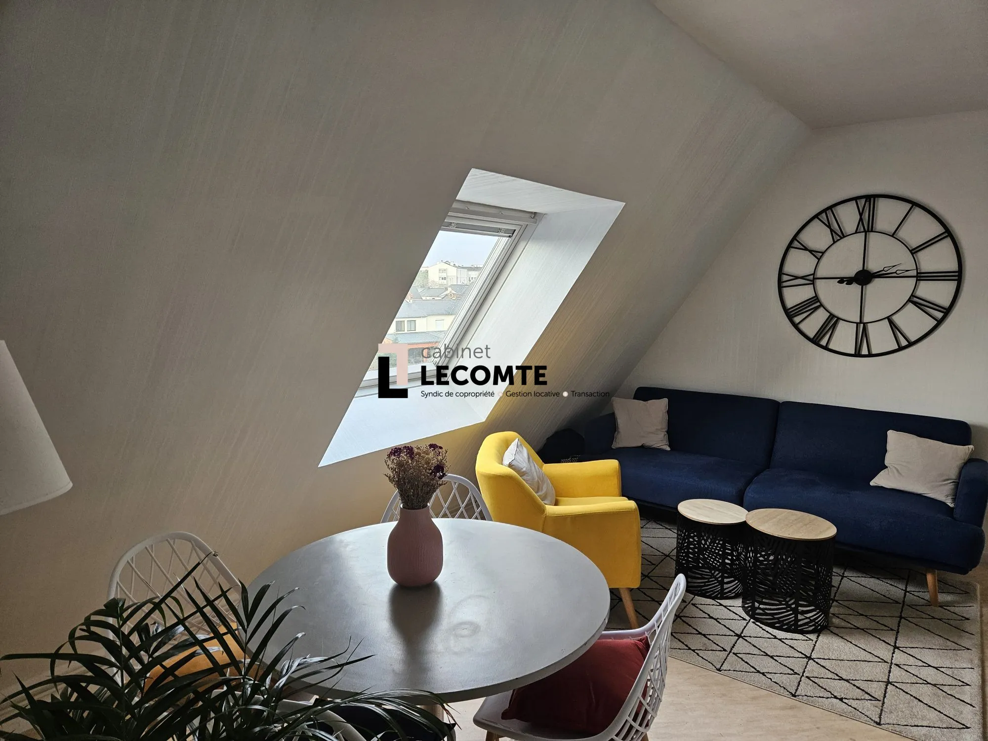 Appartement lumineux en dernier étage avec parking à Rennes - Côte Ouest