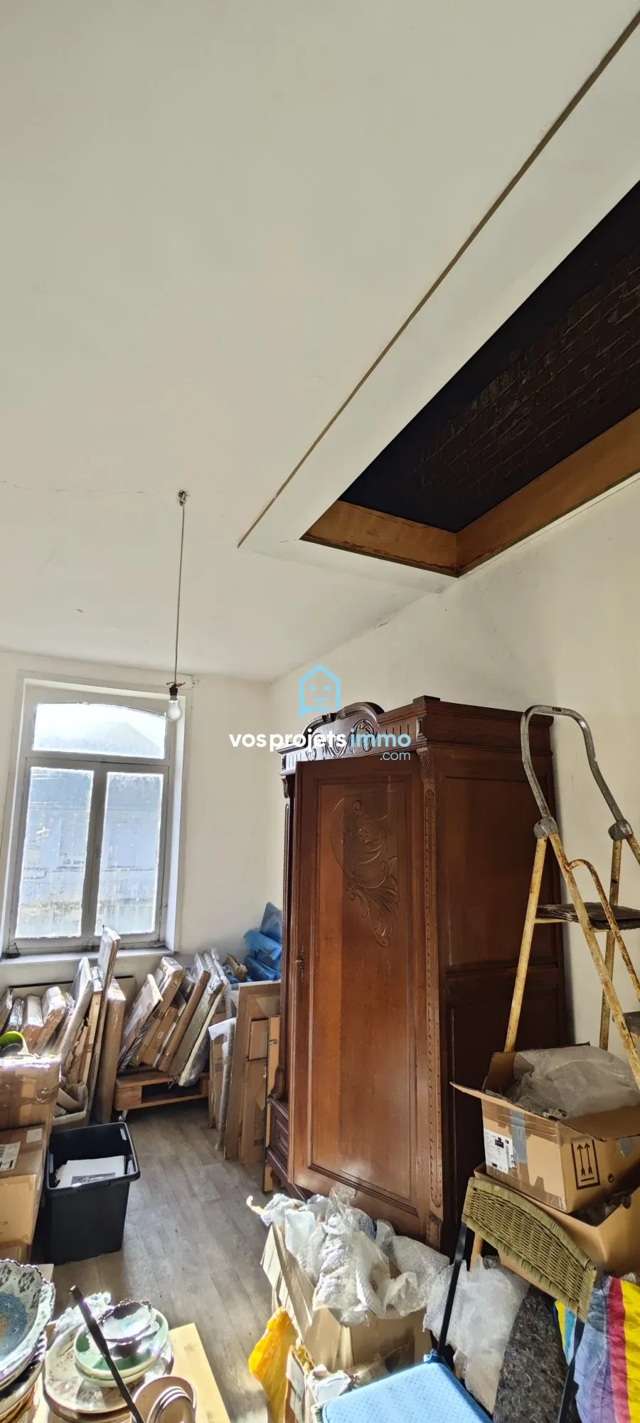 Immeuble mixte à Valenciennes de 70 m², parfait pour investisseurs ou projets résidentiels 