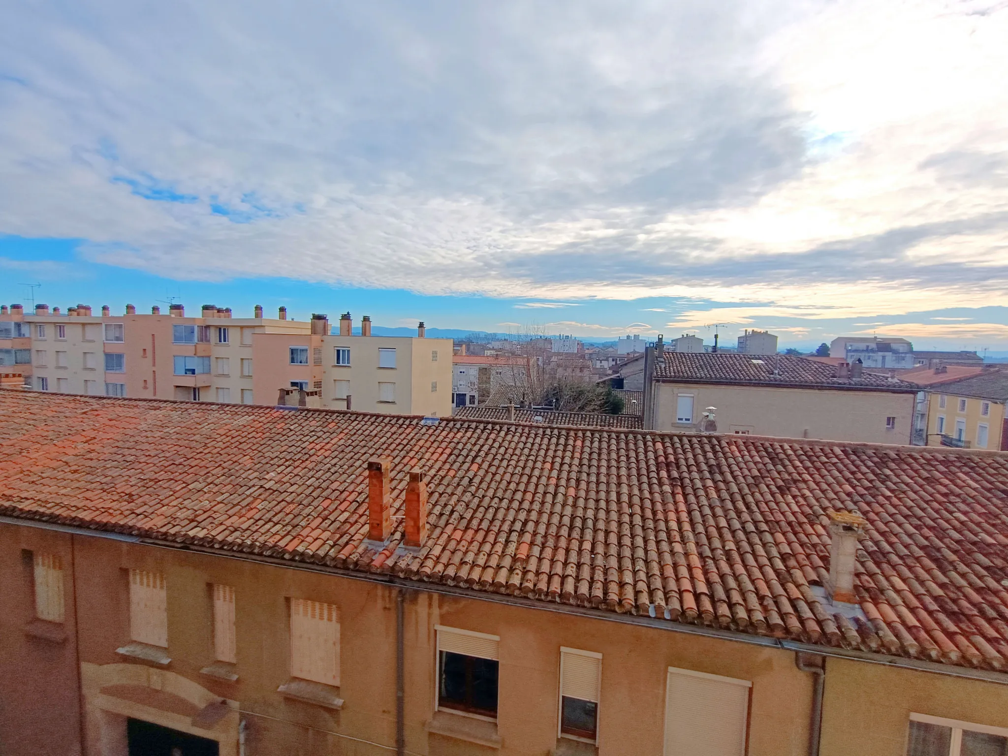 Appartement T1 bis avec parking et Vue Pyrénées à Carcassonne