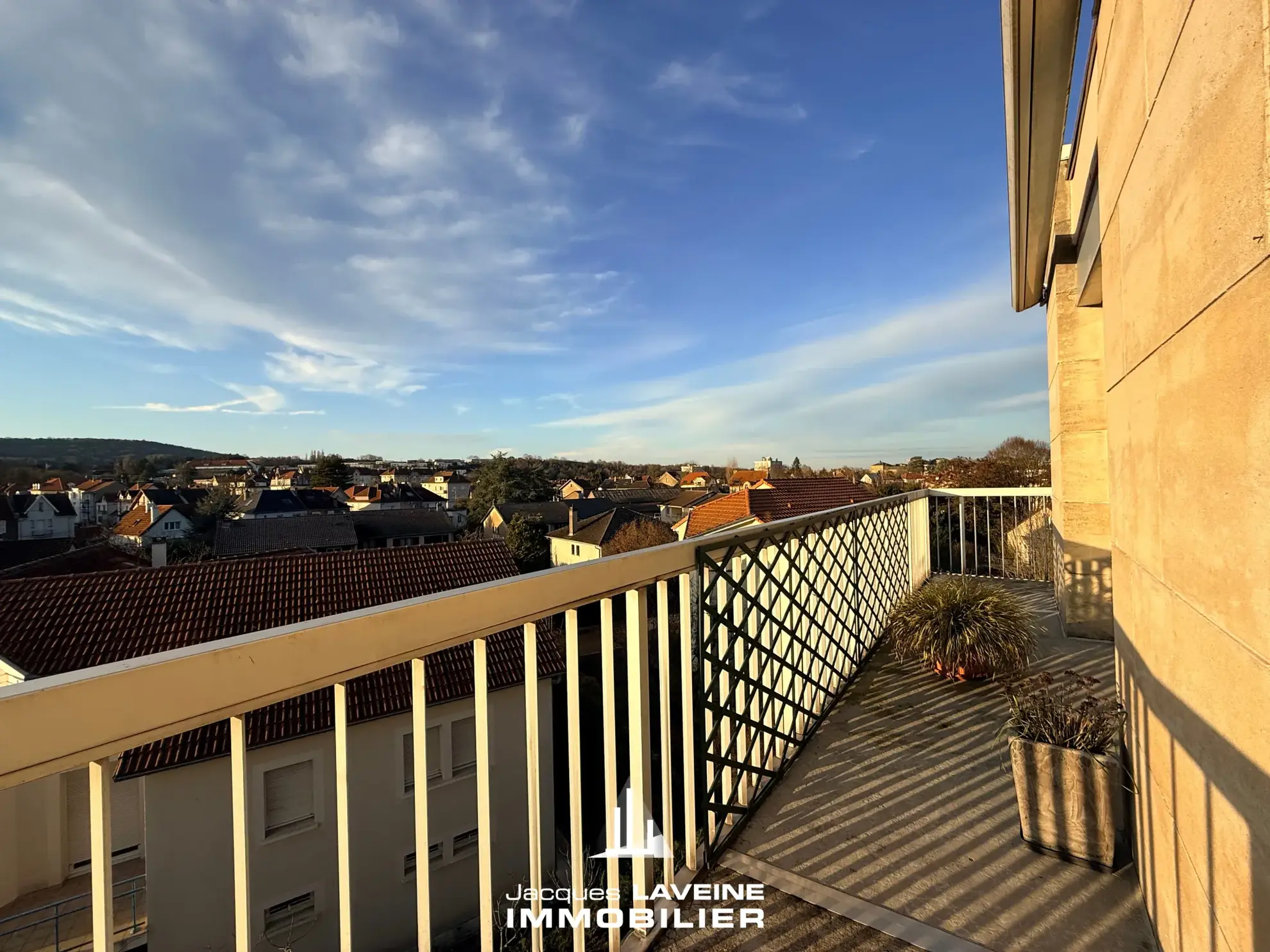 Spacieux appartement en viager à Le Ban Saint Martin - 94m2 avec balcon et garage