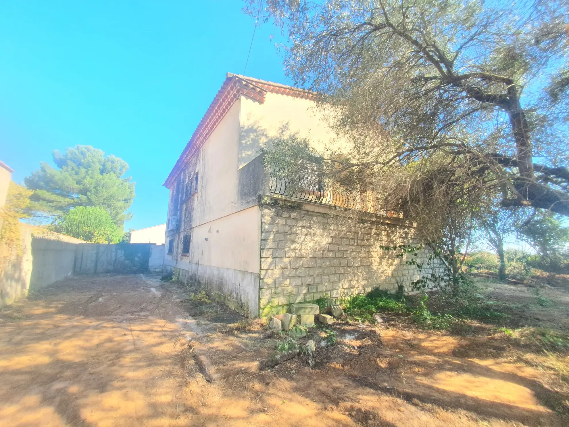 Maison à vendre à Lansargues de 115 m² avec garage et combles à aménager