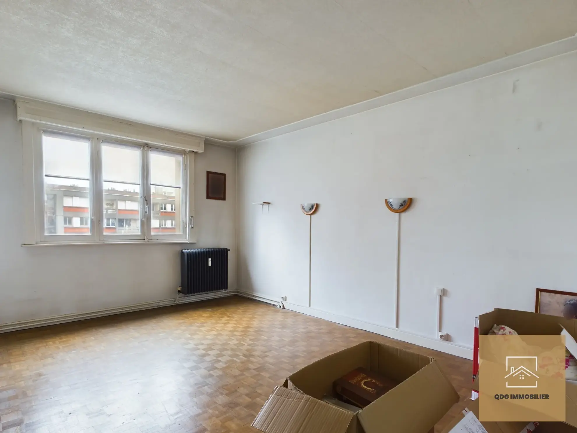 Appartement T3 à Rénover de 84 m² à Dunkerque, Emplacement Central 
