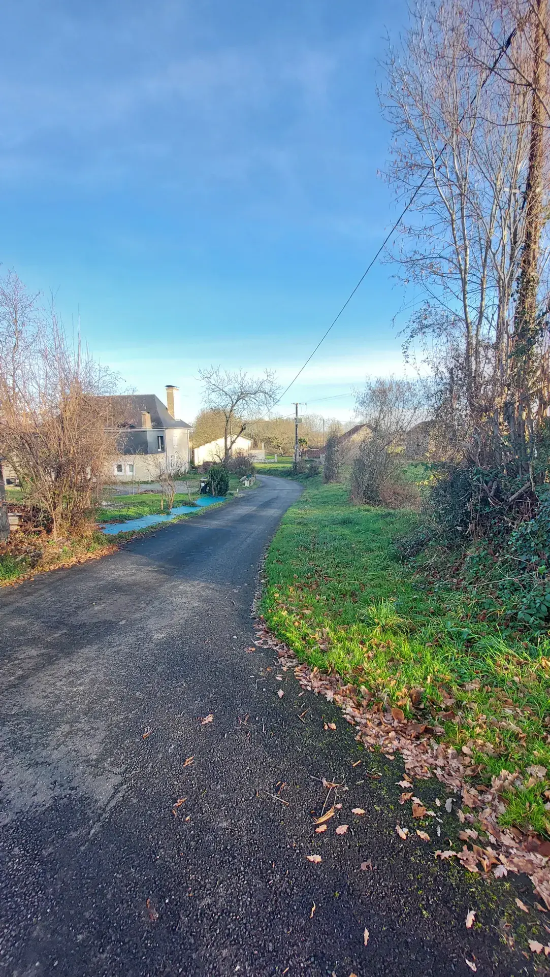 Terrain à bâtir de 1510 m² à Viellenave d'Arthez avec options agricoles 