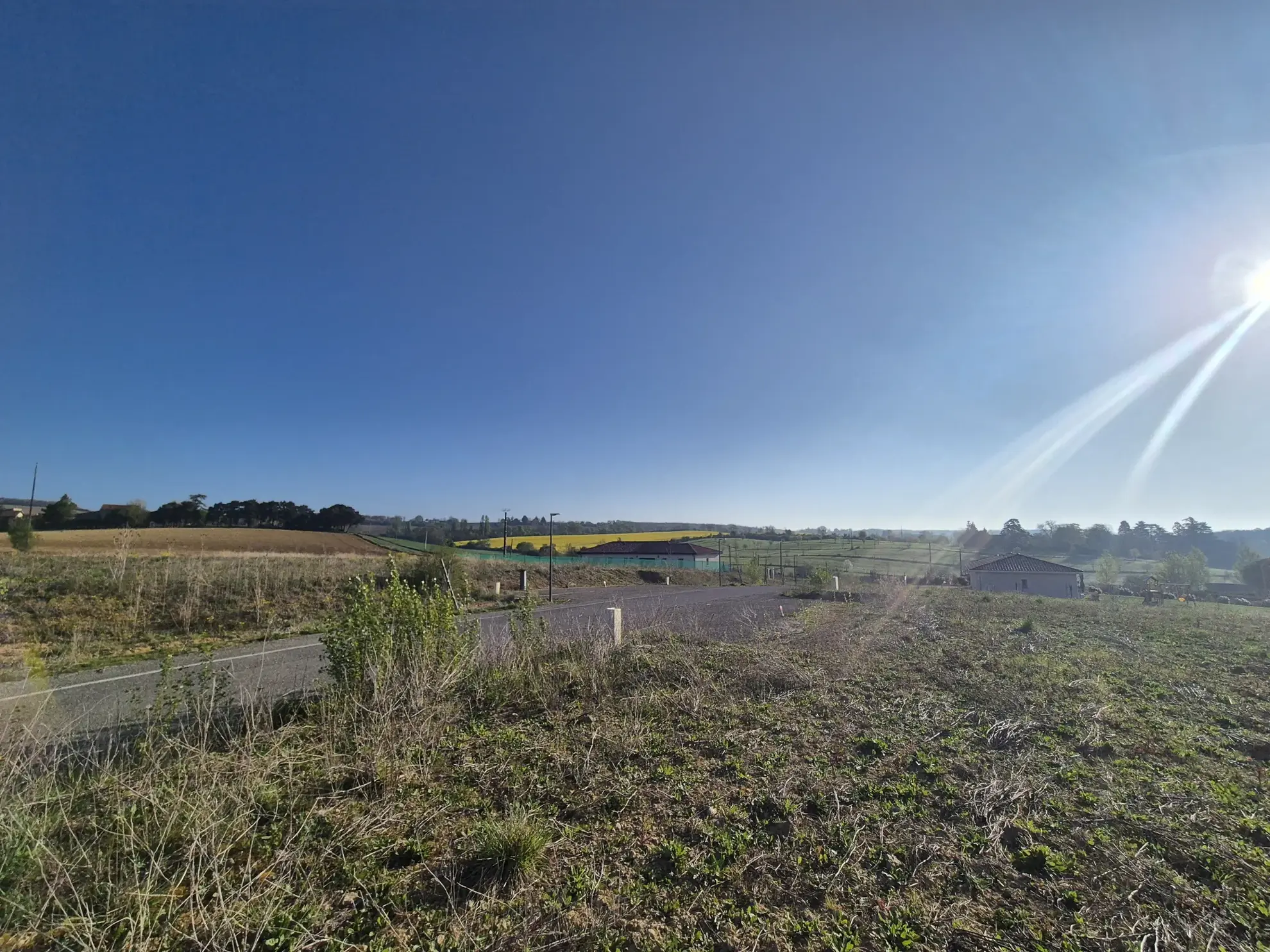 Terrain à bâtir viabilisé de 1491 m² à Leboulin, proche d'Auch et Toulouse