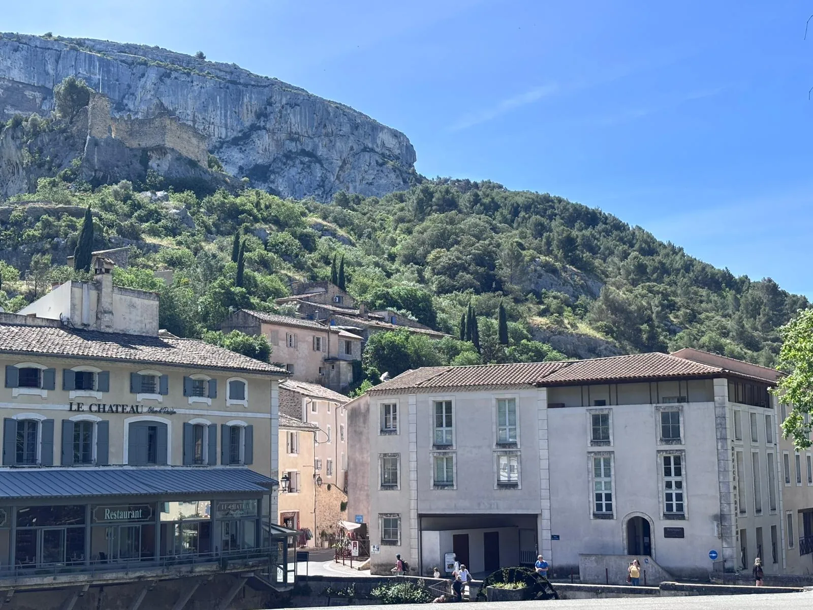 Appartement T2 à Fontaine-de-Vaucluse avec vue sur la Sorgue
