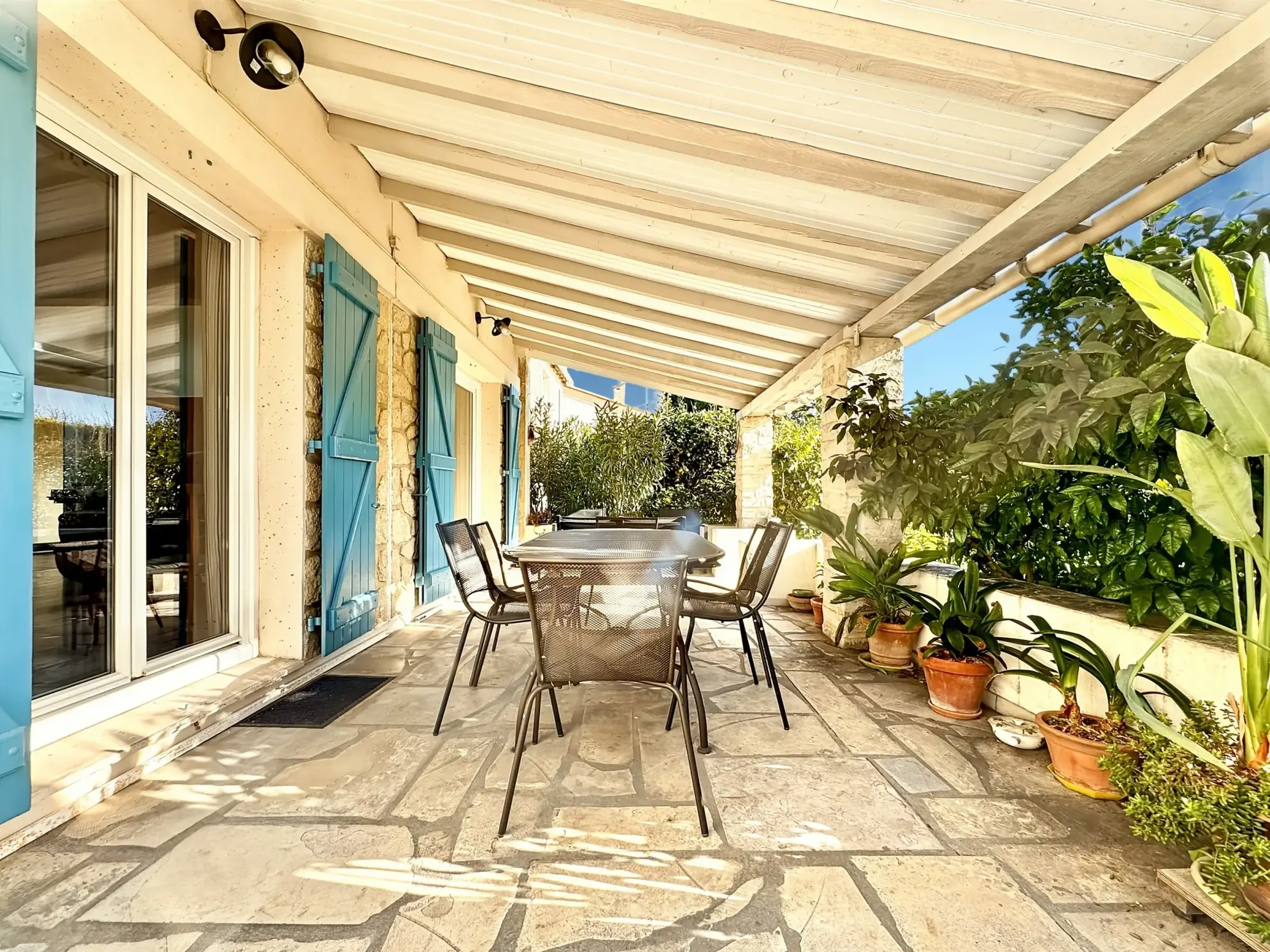 Maison T5 rénovée avec jardin et garage à Avignon - Hameau Saint-Gabriel