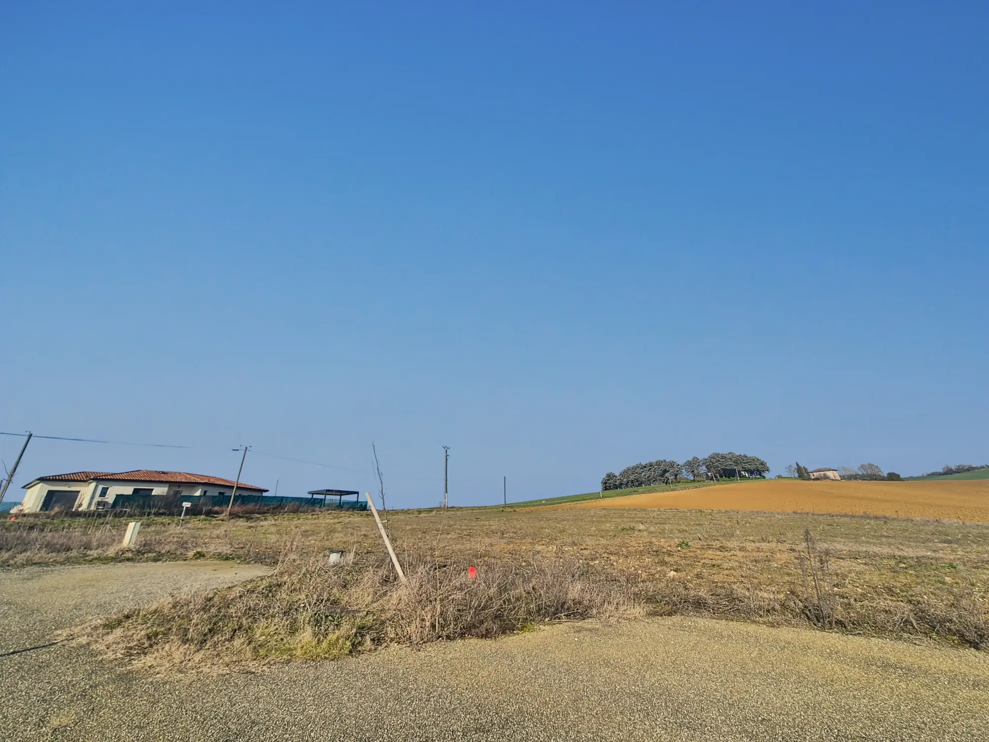 Terrain constructible de 1569 m² à Leboulin, proximité Auch 