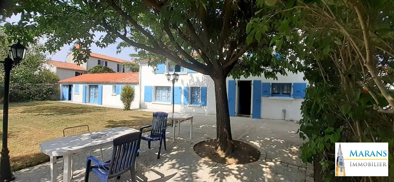 Longère de 165 m² avec 4 chambres, jardin et terrasse, proche La Rochelle