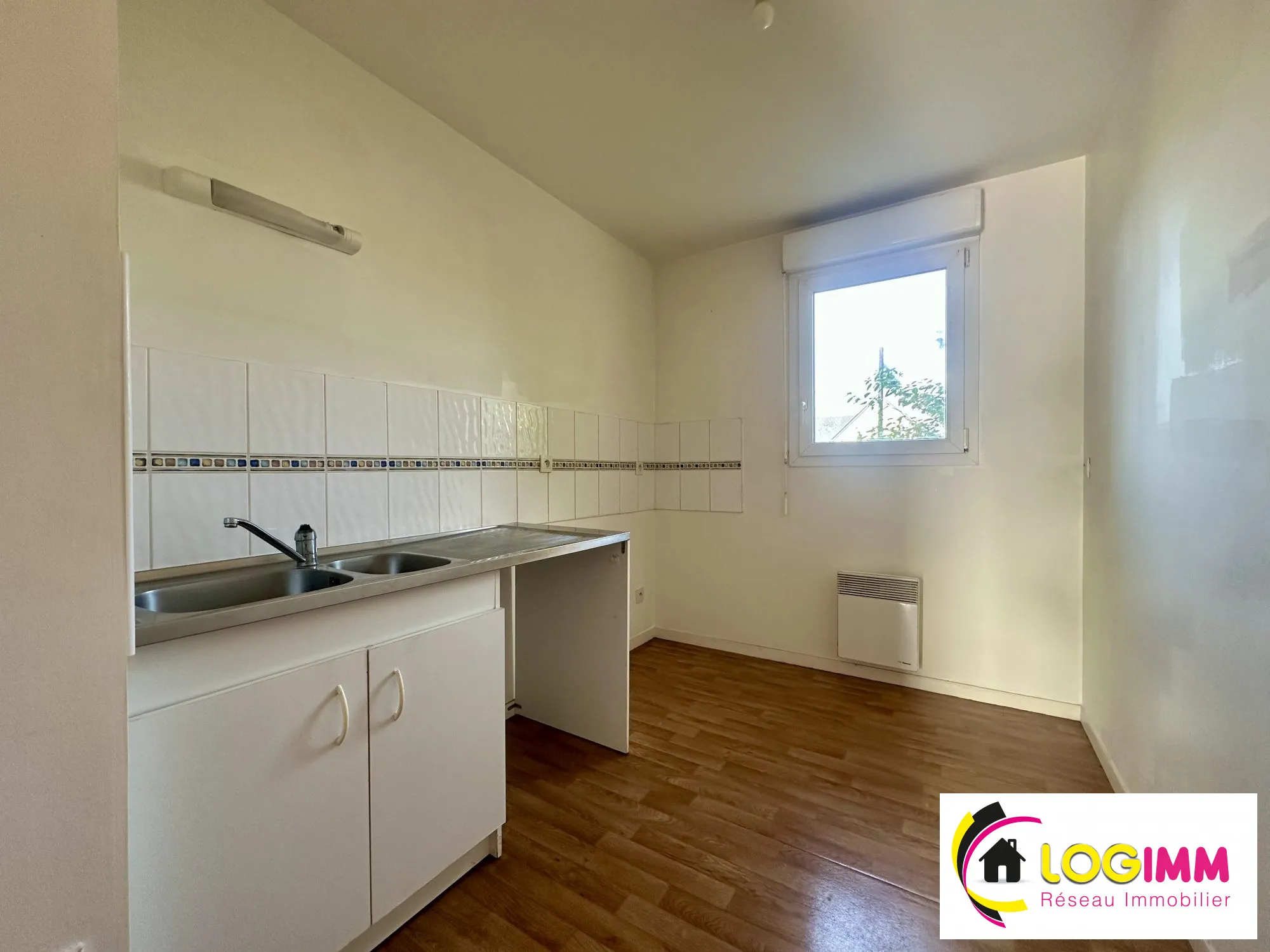 Appartement T3 de 61 m² à vendre à Notre-Dame-d'Oé, proche commerces et transports 
