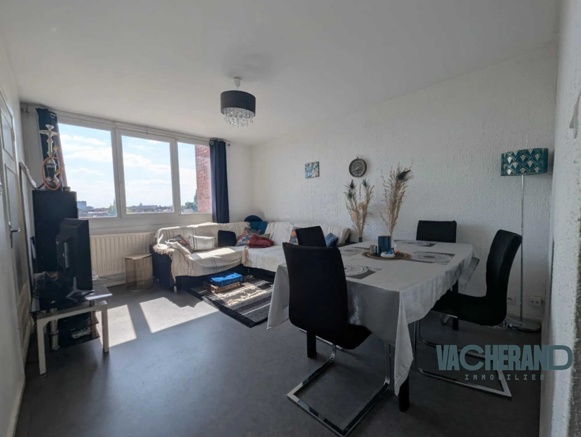 Appartement T3 à vendre à Tourcoing – Dernier étage, proche commodités