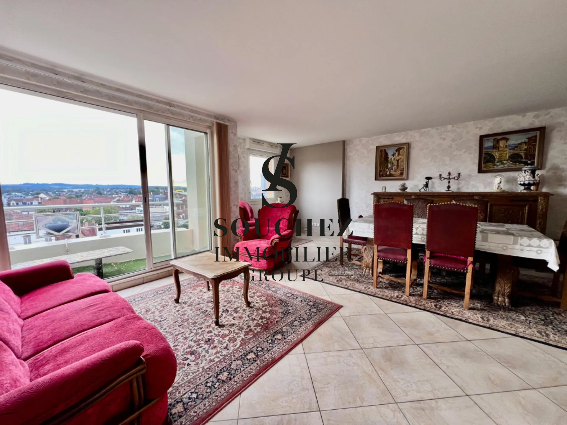 Appartement Duplex lumineux de 110 m² à Lievin avec balcon et stationnement 