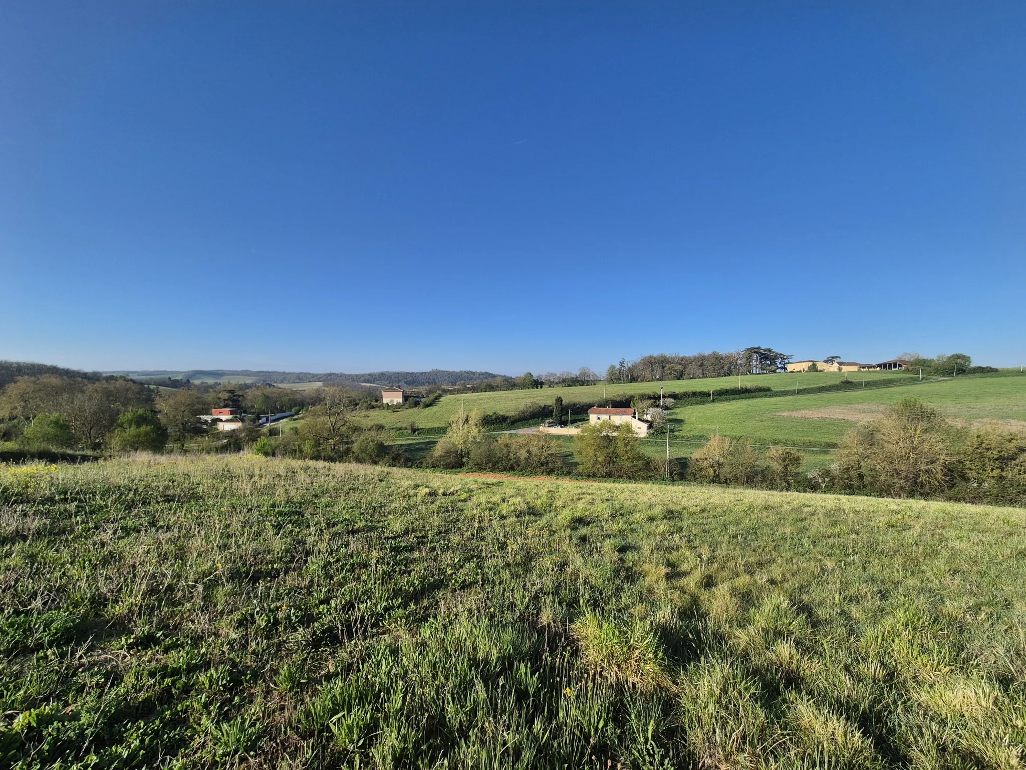 Terrain constructible viabilisé de 1616 m² à Leboulin près d'Auch