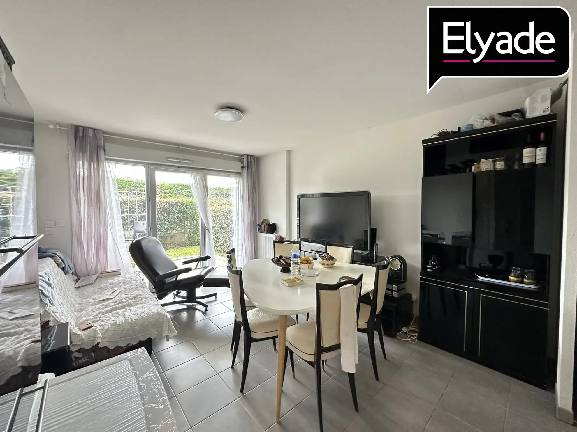 À vendre appartement T2 de 39,80 m² avec jardin et piscine à Saint-Jory