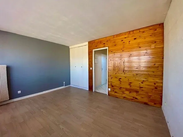 Charmant studio de 27 m² à Juvisy-sur-Orge avec cave et stationnement