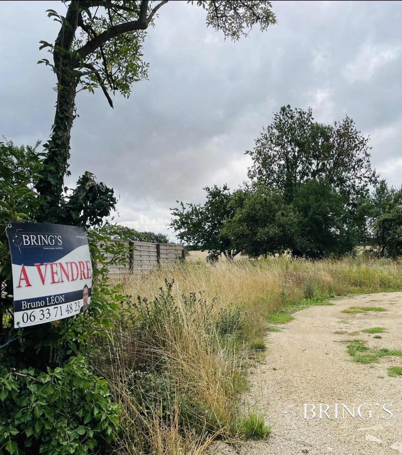 Terrain constructible de 850 m² avec vue campagne à Alençon 