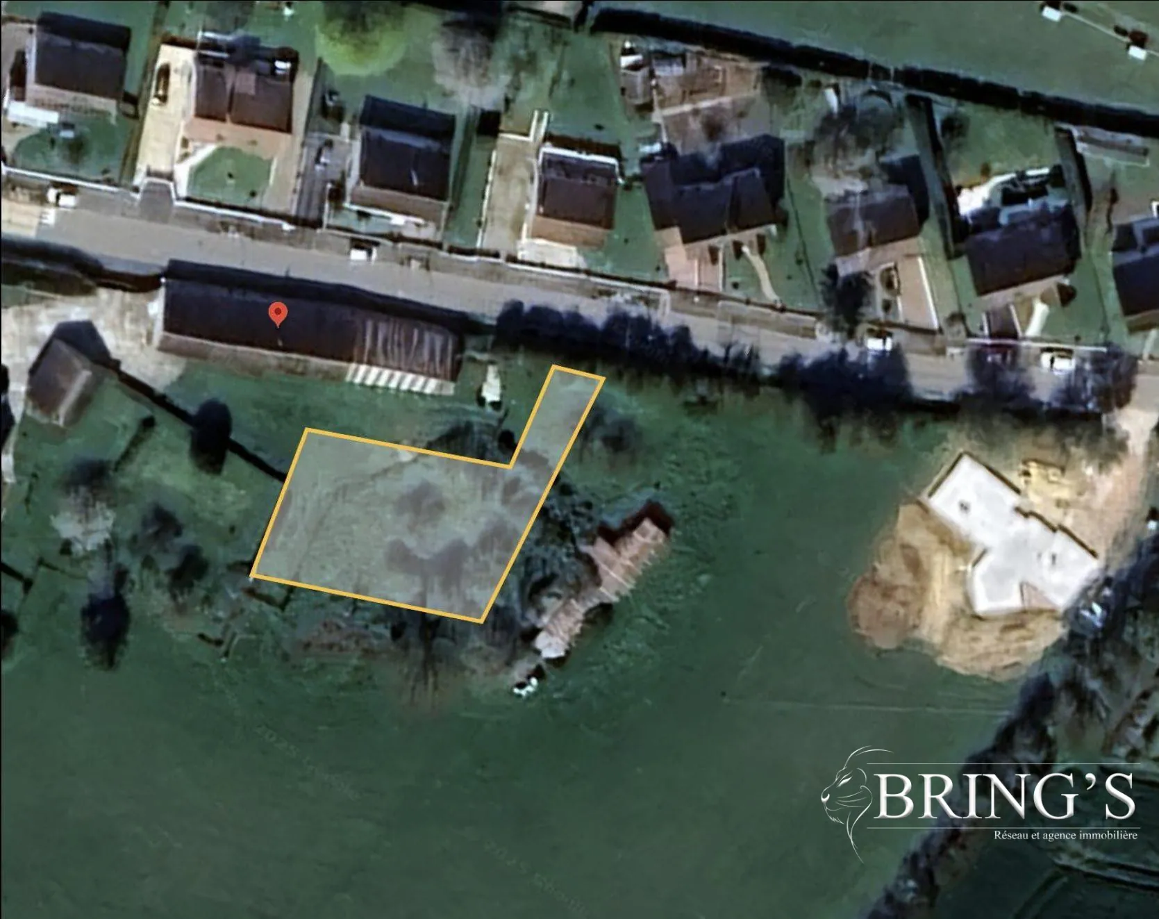 Terrain constructible de 850 m² avec vue campagne à Alençon 