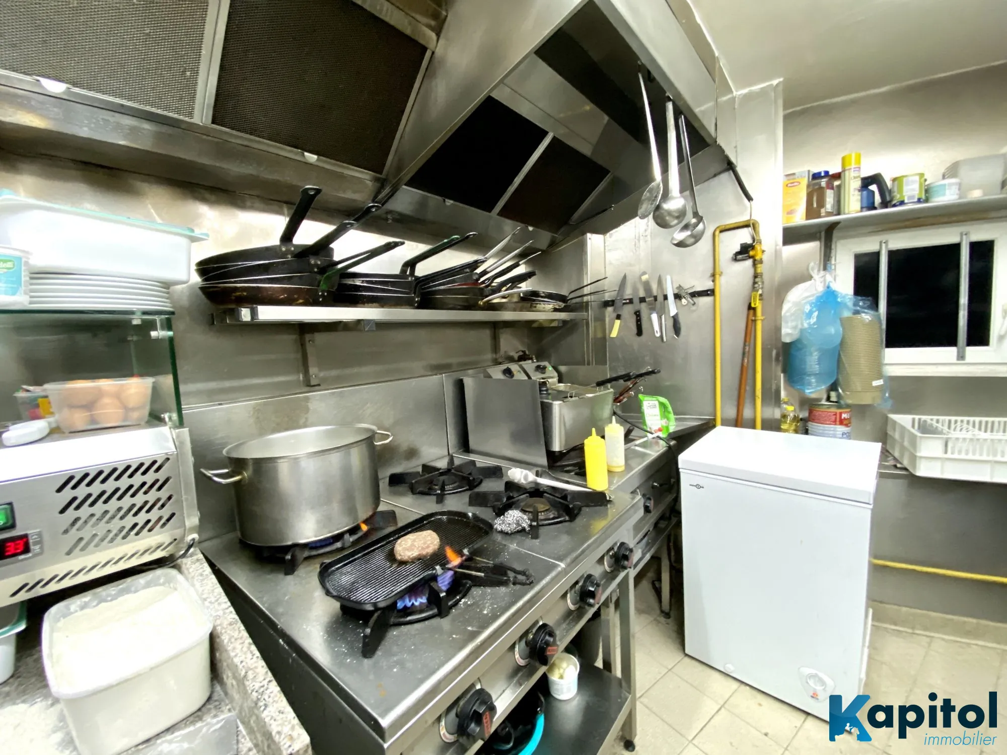 Restaurant à vendre dans le 12ème à Paris avec extraction 400 et terrasse