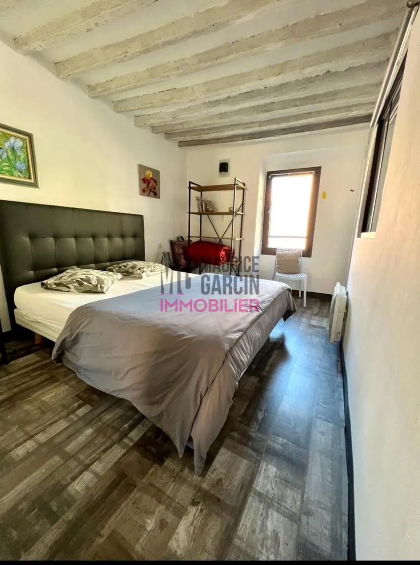 Appartement T2 rénové au centre-ville de L'Isle-sur-la-Sorgue 