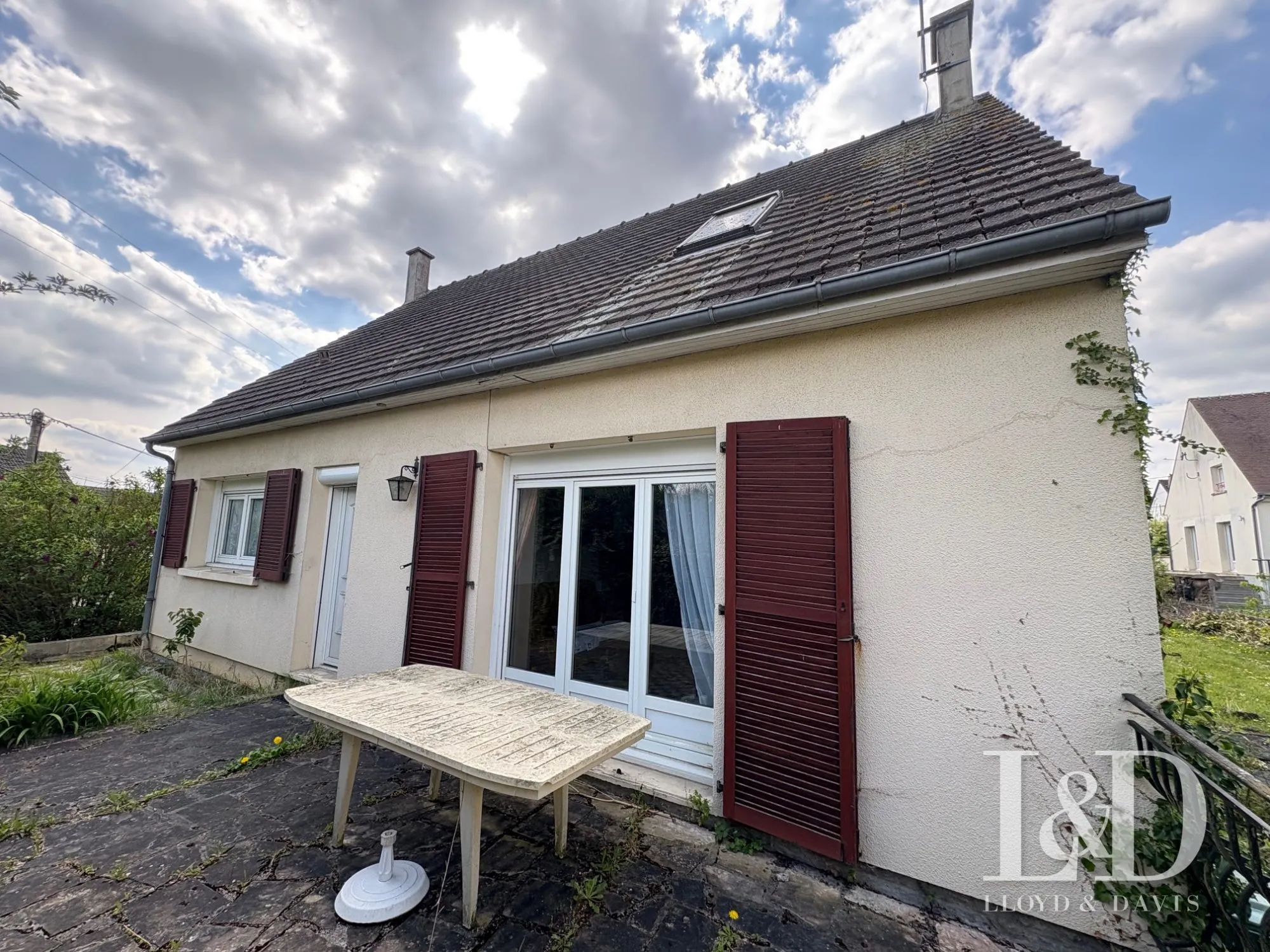 Maison de plain-pied à vendre à Soissons avec 4 chambres et sous-sol
