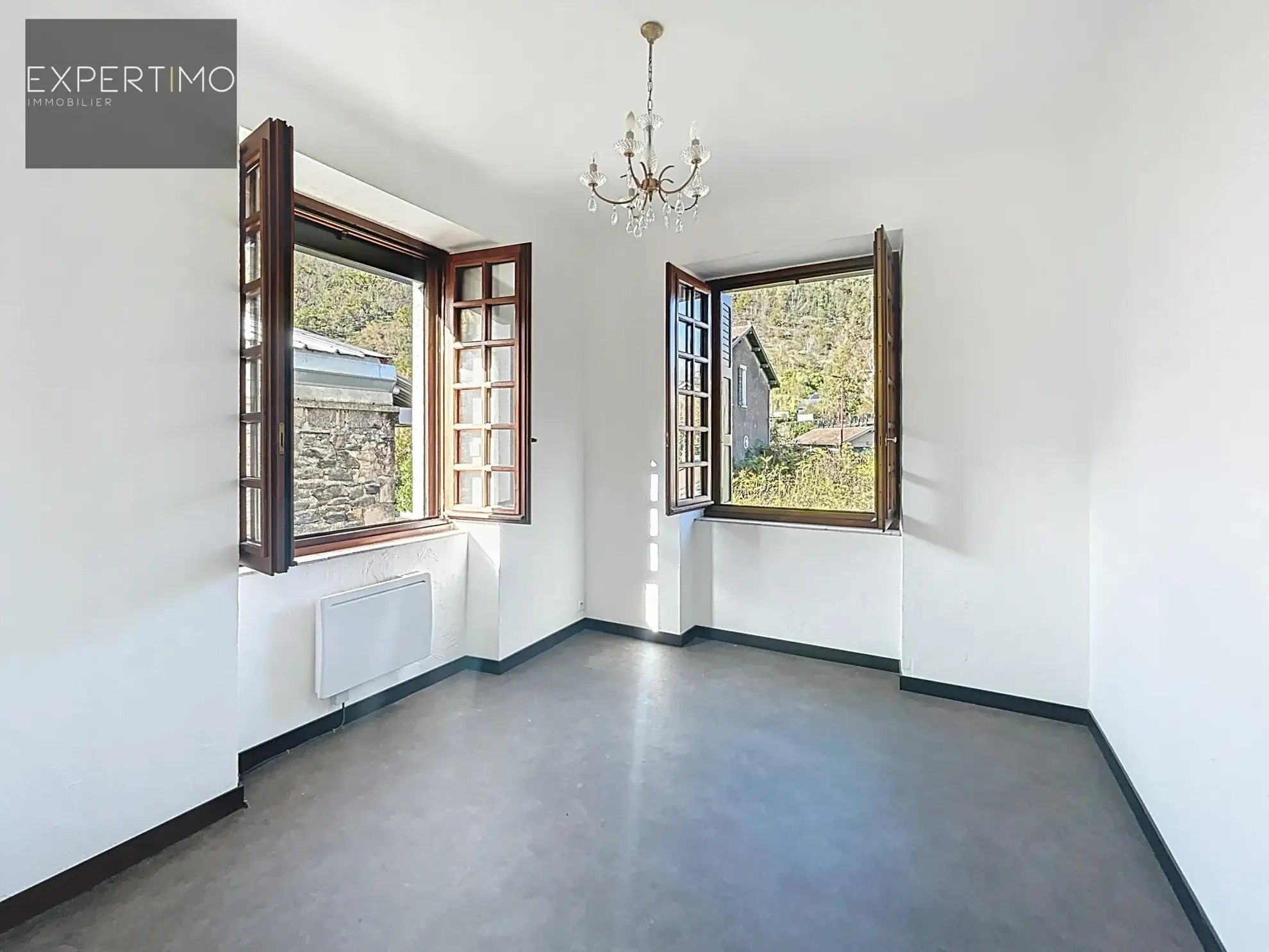 Maison à Vivier-Pont avec potentiel d'évolution et garage – Idéal famille ou investissement 