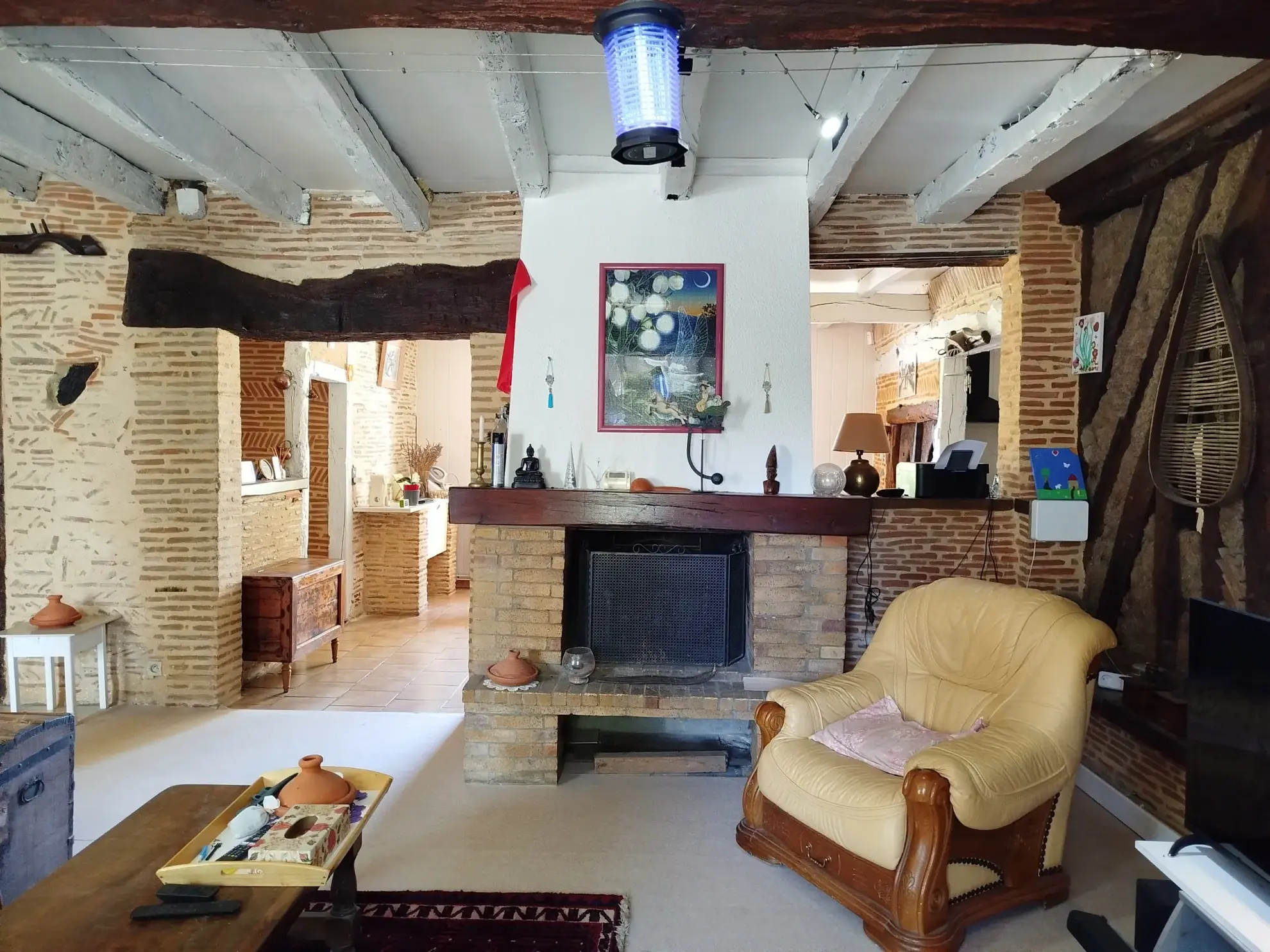 Maison avec potentiel, garage et jardin à Saint Pierre d'Eyraud - 215 m²