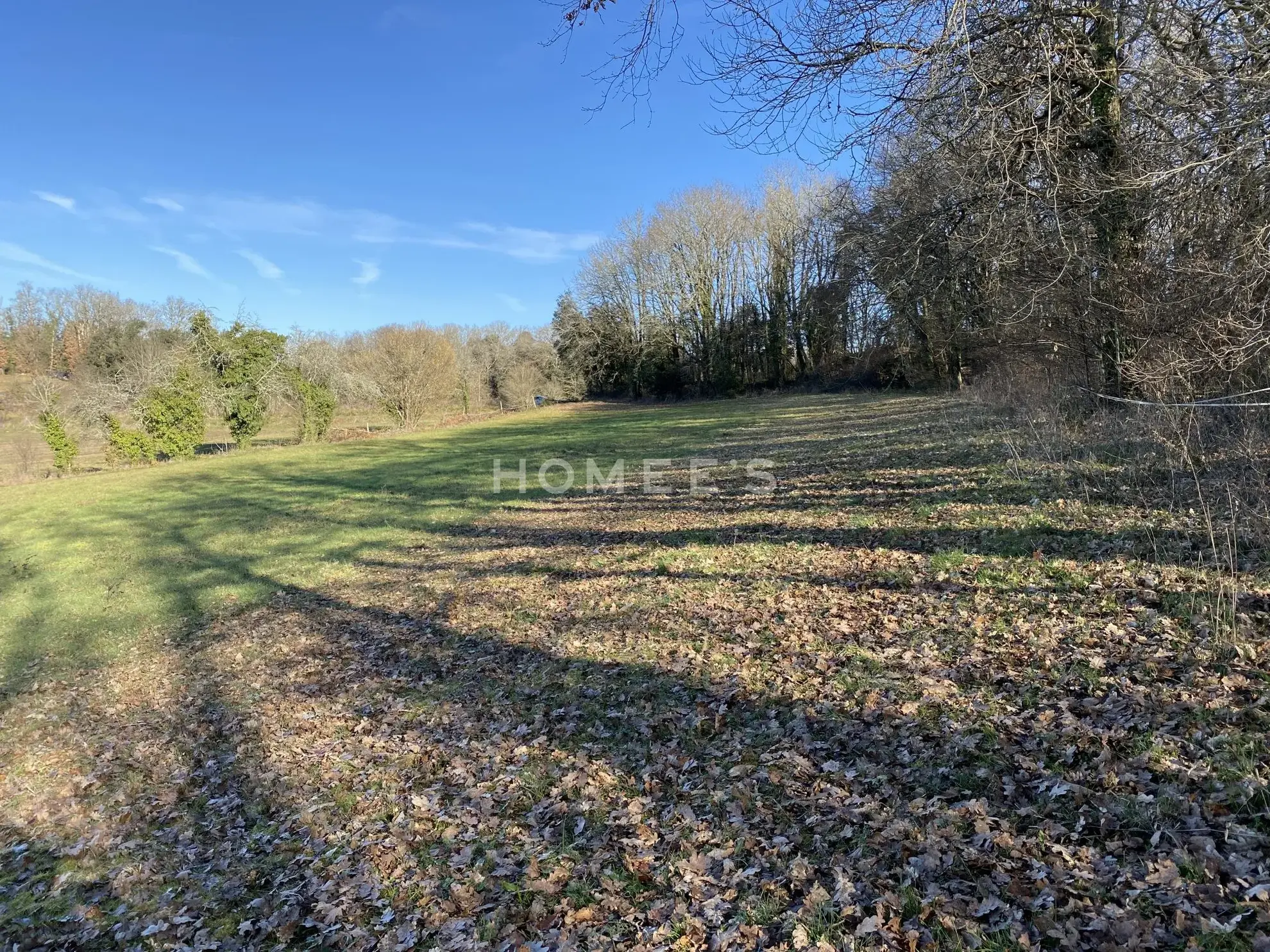 Terrain constructible de 7000m2 à Groléjac avec permis déjà obtenu 