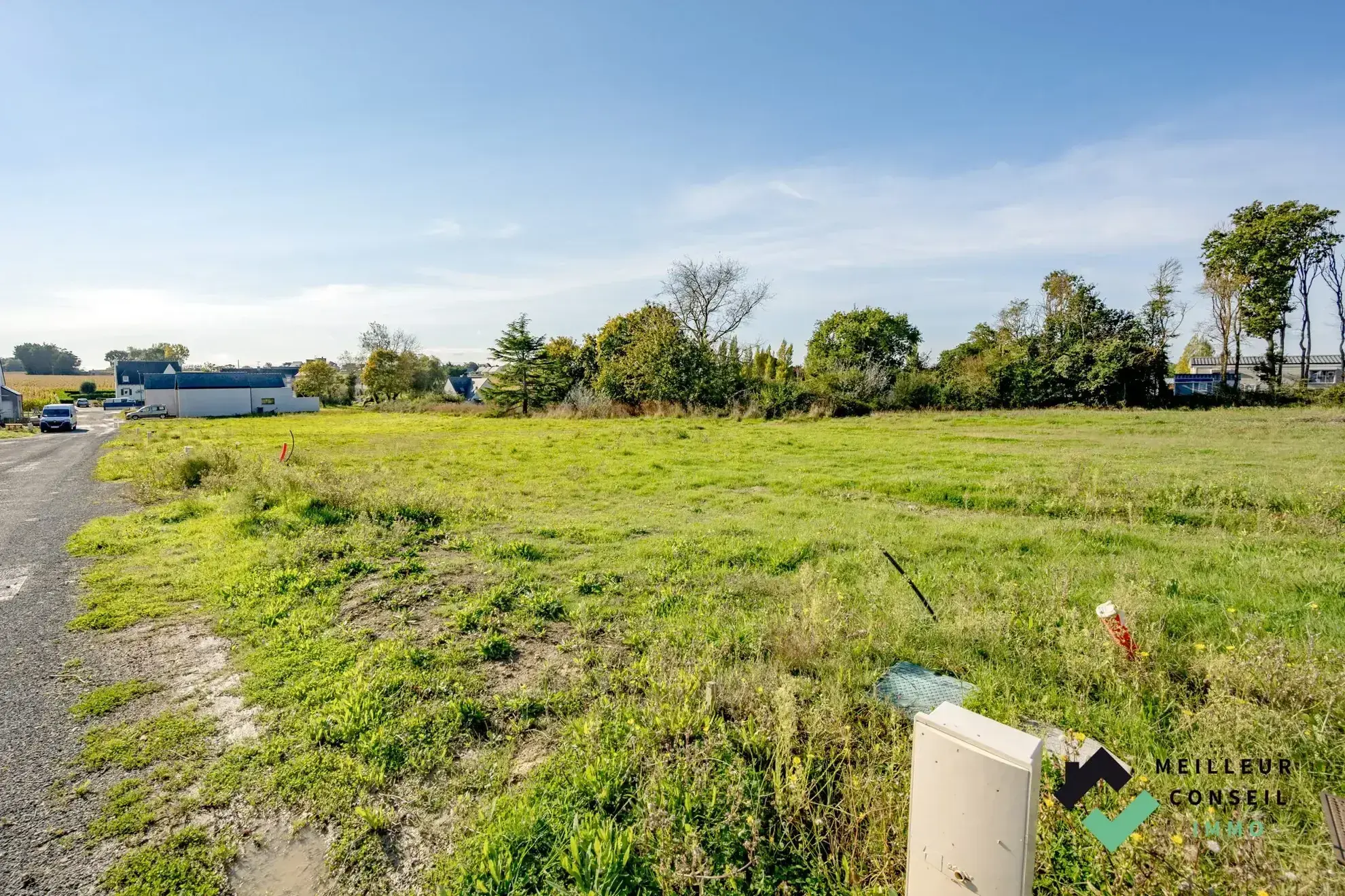 Terrain constructible à 2 km des plages d'Erquy, viabilisé et libre de constructeur 
