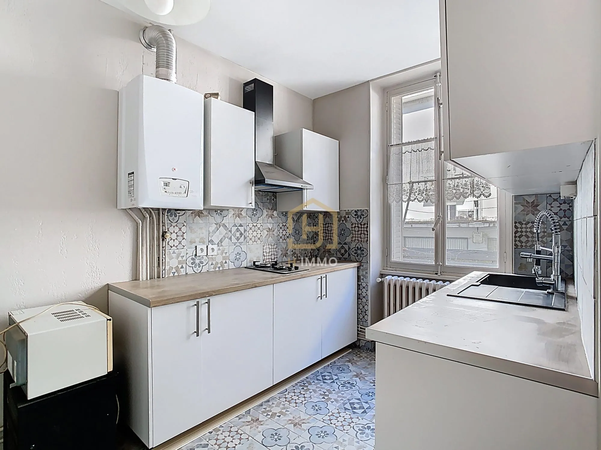 Appartement T2 de 38 m² à Grenoble Clémenceau avec potentiel d'aménagement 