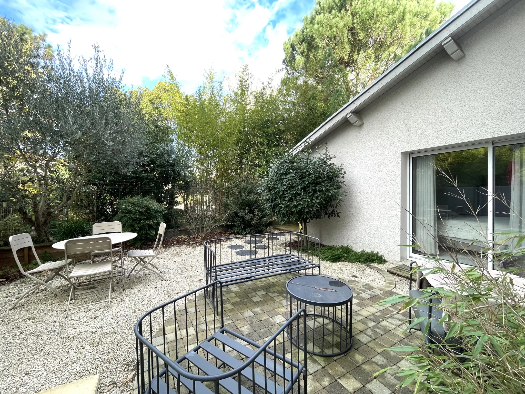 A vendre appartement T3 récent avec terrasse, jardin et parking à Romans-sur-Isère