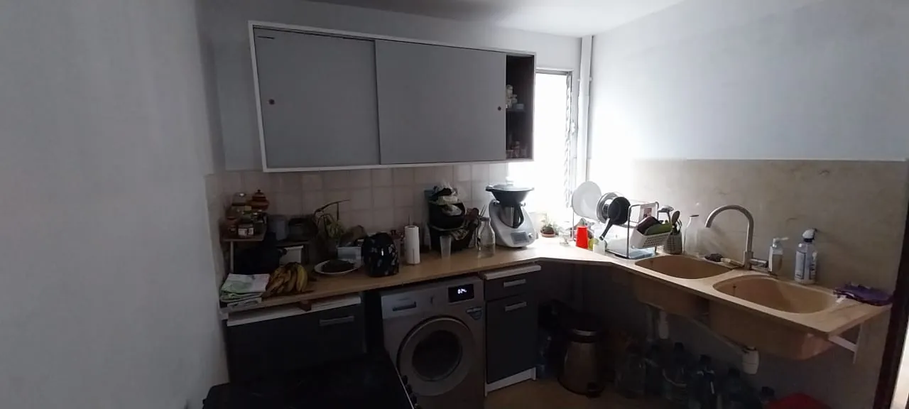 Appartement F3 loué à Fort-de-France - Résidence calme avec loggia et parking 
