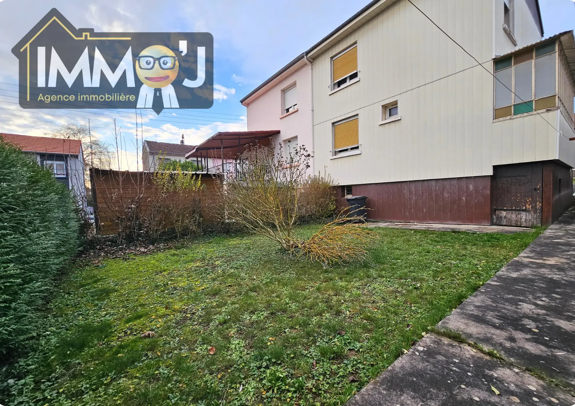 Belle maison à Neuves-Maisons avec garage et jardin, à rafraîchir