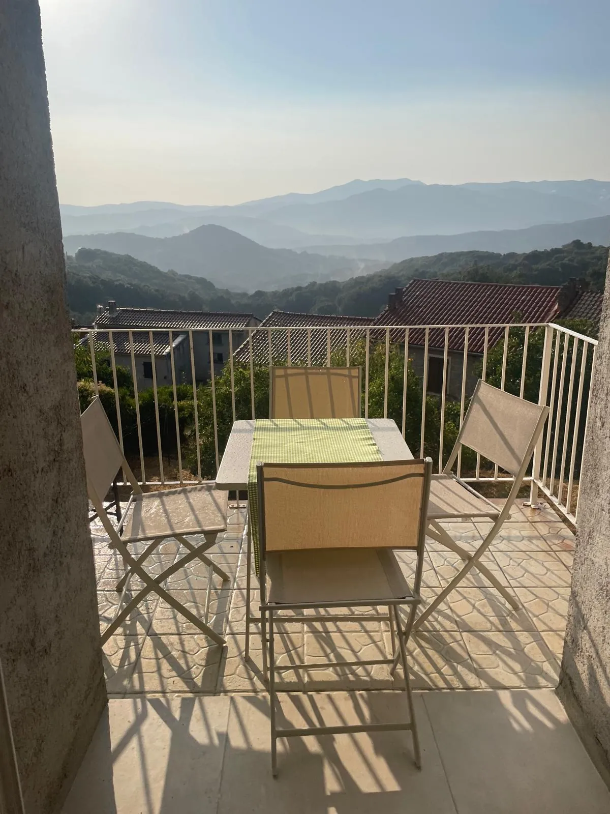 Maison de village en pierres avec terrasse à Moca-Croce - Vue montagne