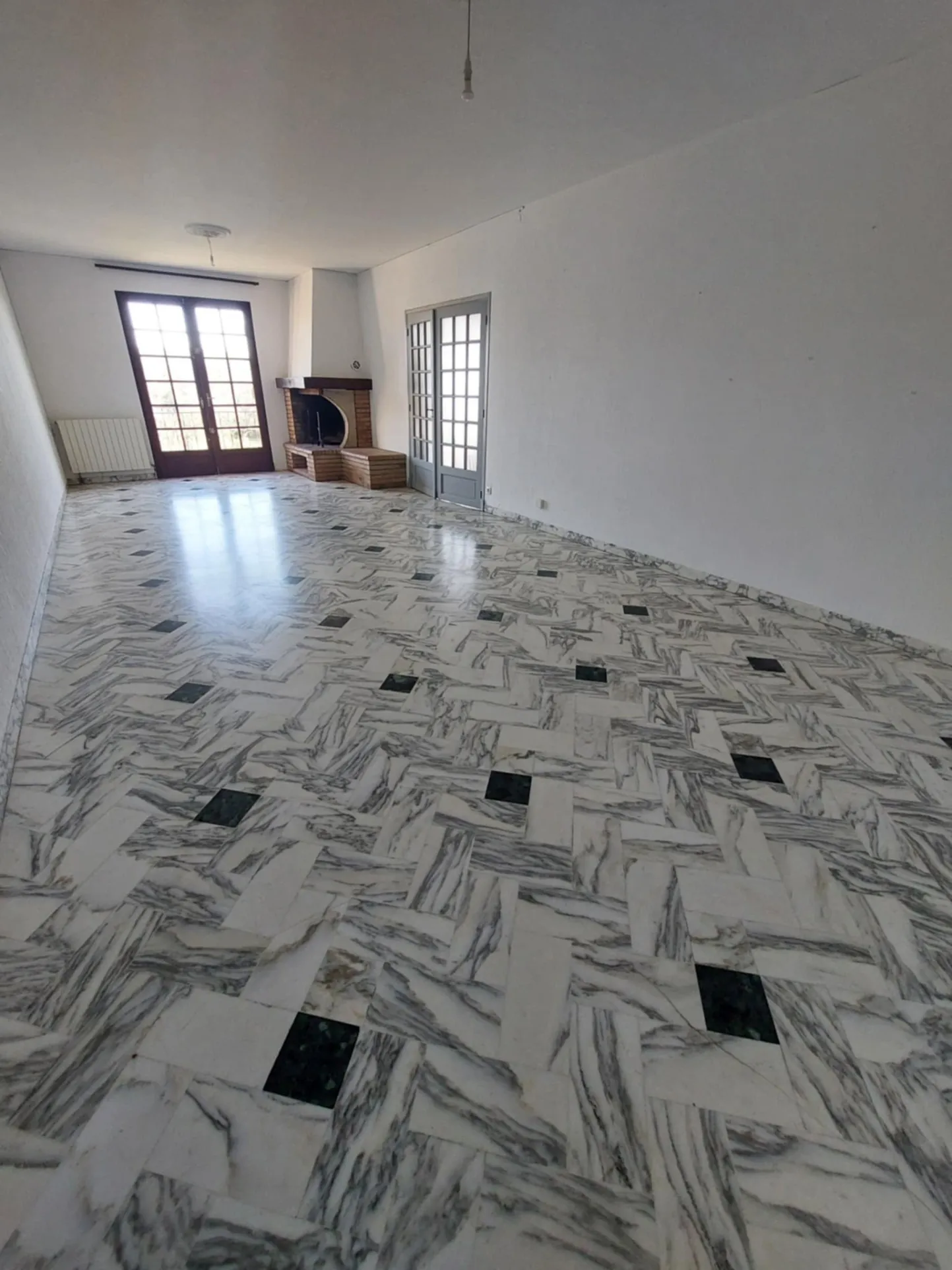 Maison lumineuse avec grand terrain à Auterive - Toulouse Sud 