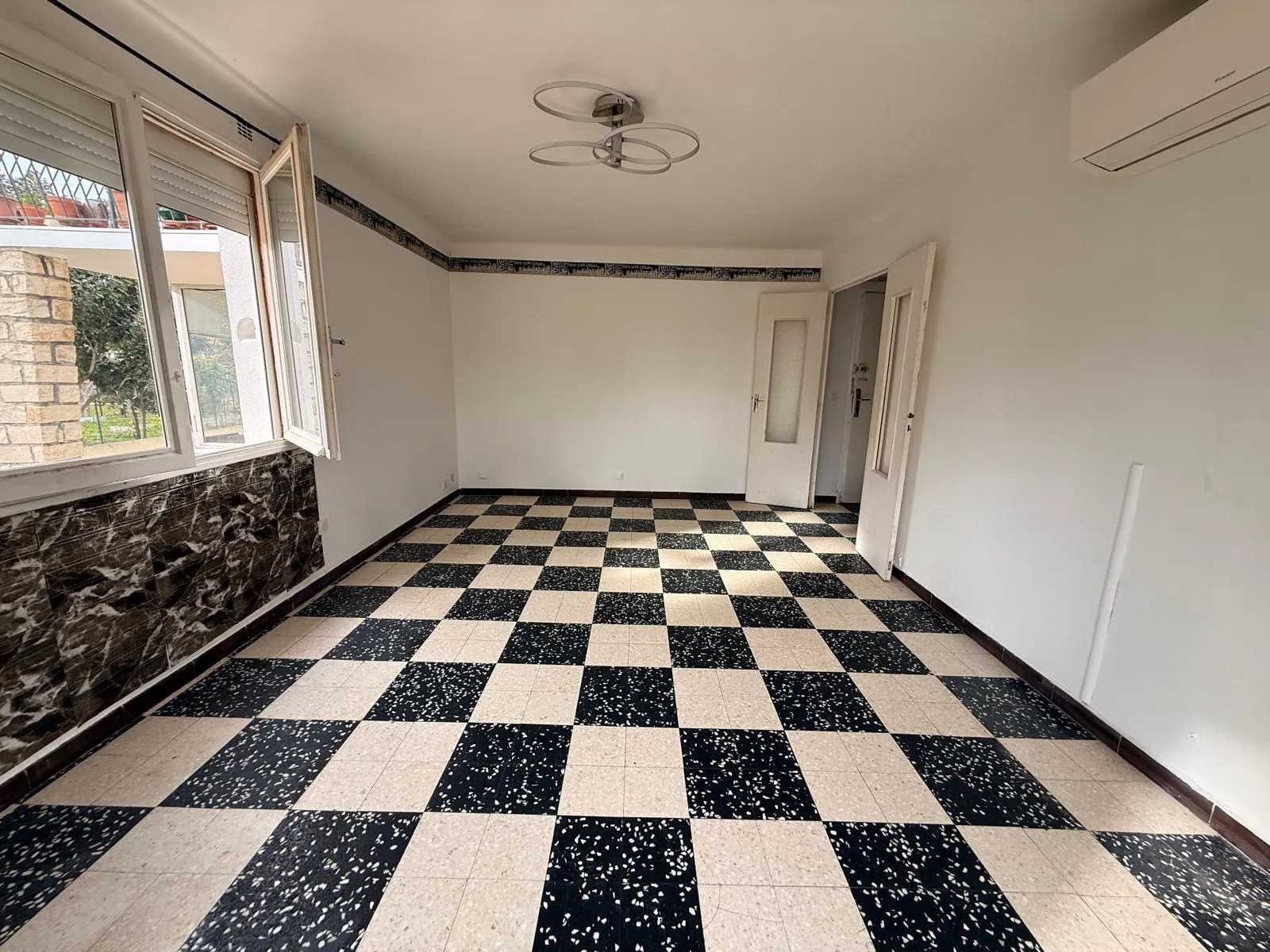 Appartement T3 avec grand jardin à Sanary-sur-Mer - La Vernette