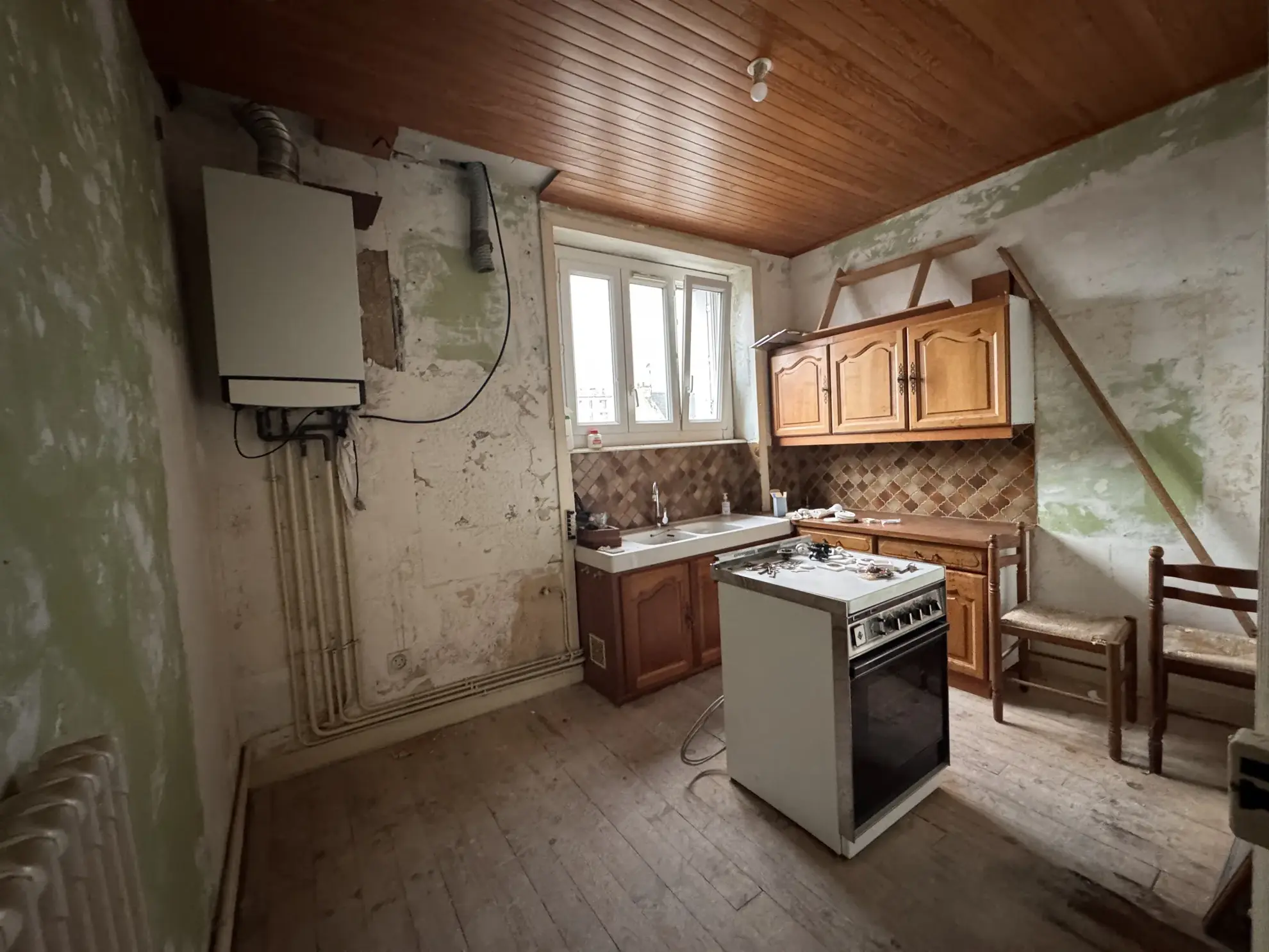 Appartement à Brest de 61 m² à rénover, idéal pour investissement ou résidence principale 