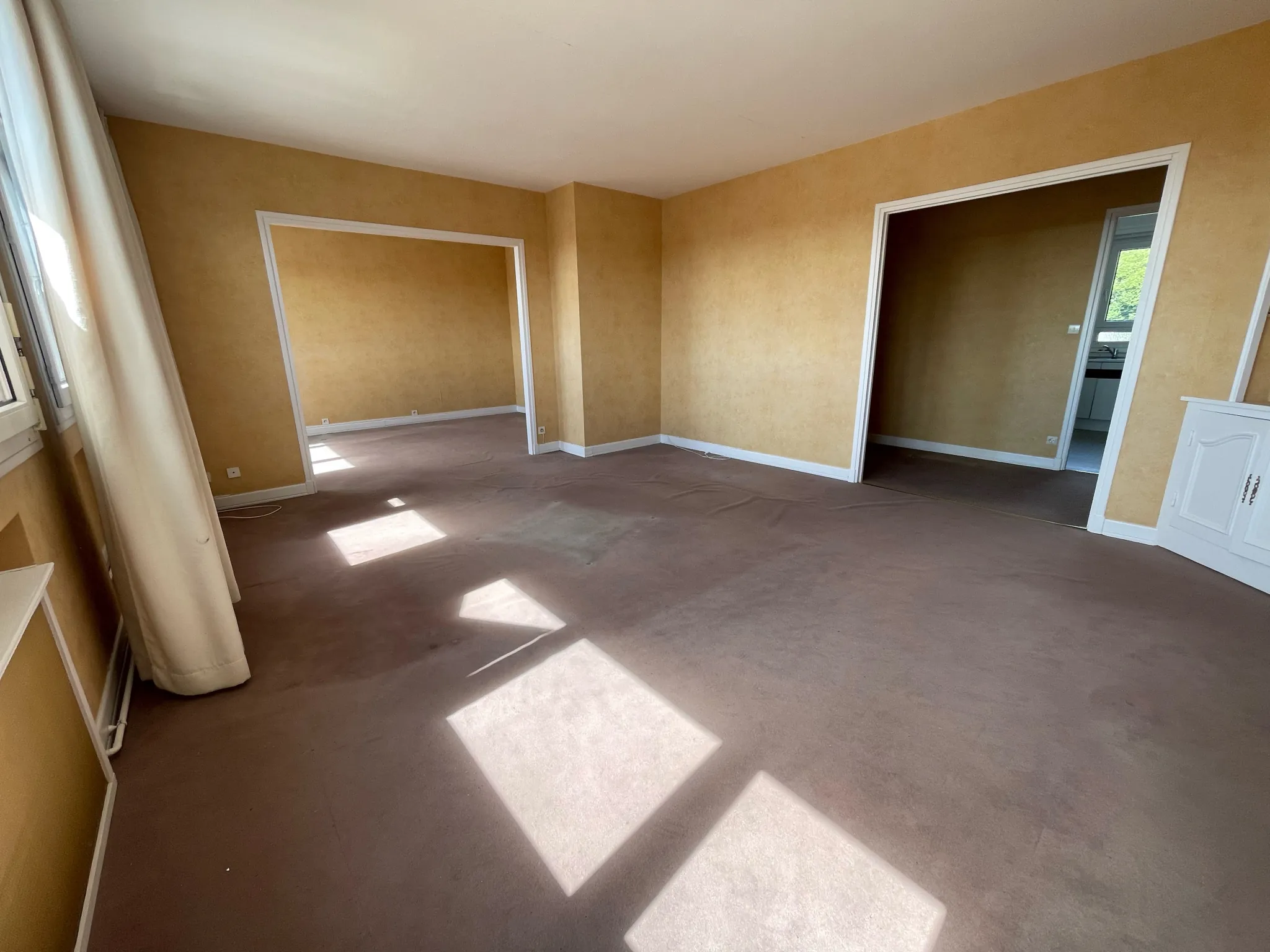 Appartement de standing avec 3 chambres, cave et parking à Boulogne-sur-Mer 