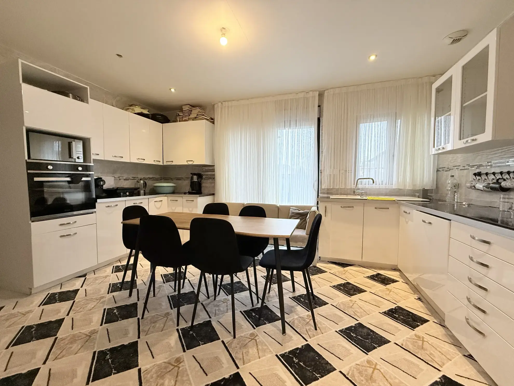 Belle maison moderne de plain-pied à Vierzon - 140 m² avec jardin 