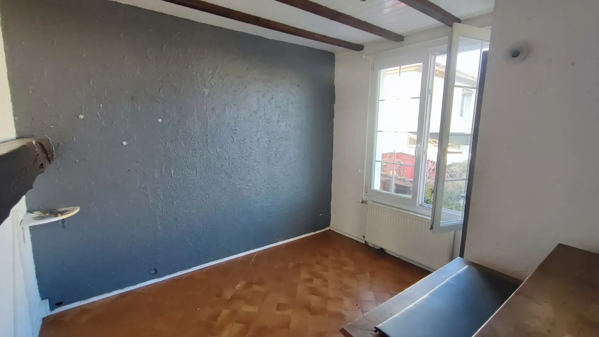 Maison 115 m² à Bavans dans le Doubs, 2 chambres, jardin et garage 