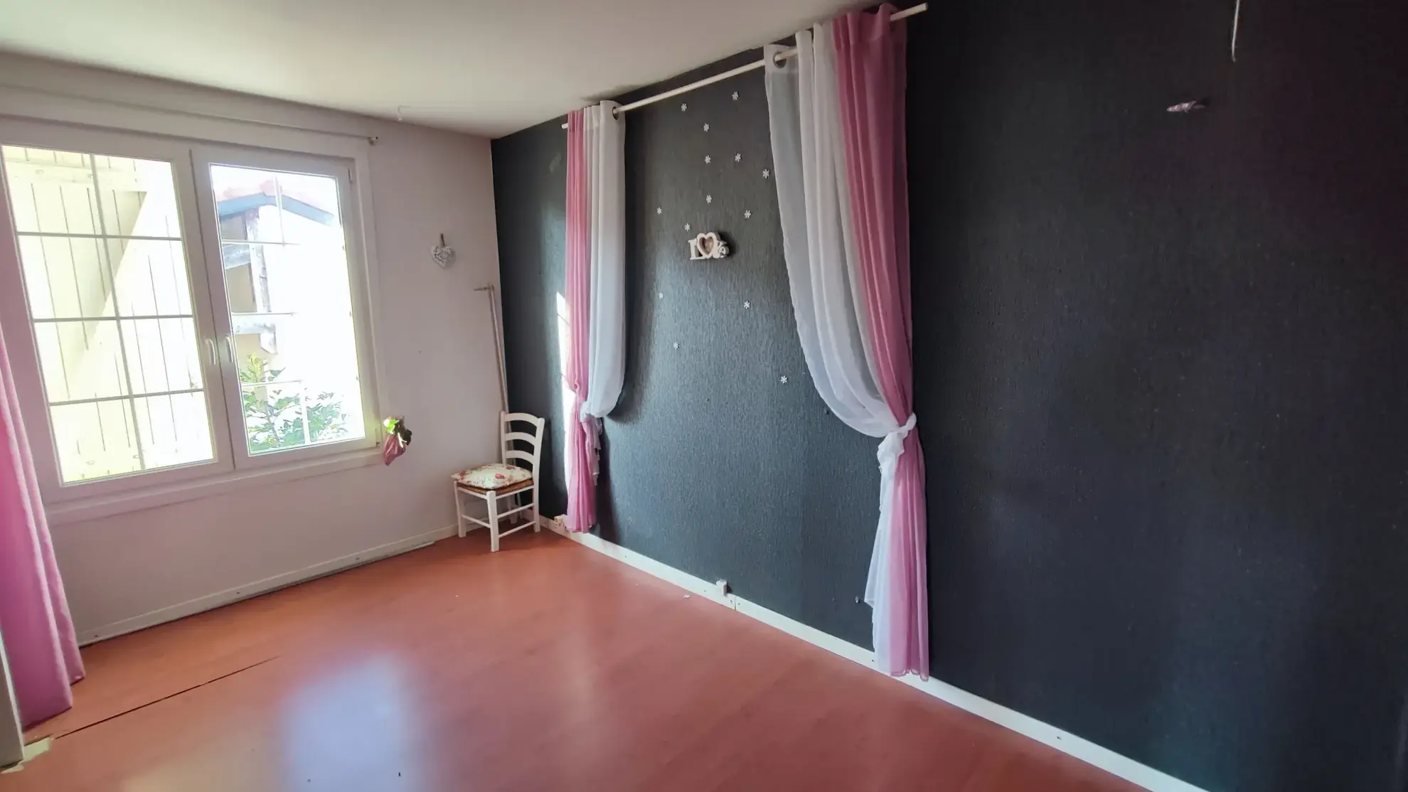 Maison 115 m² à Bavans dans le Doubs, 2 chambres, jardin et garage 