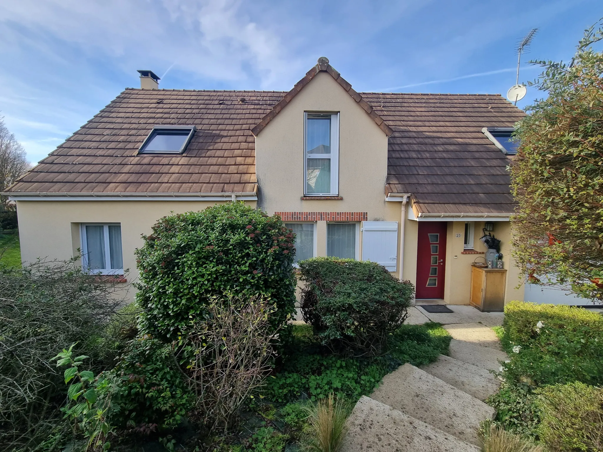 Maison familiale à Laigné-Saint Gervais de 157 m² avec 5 chambres et grand jardin