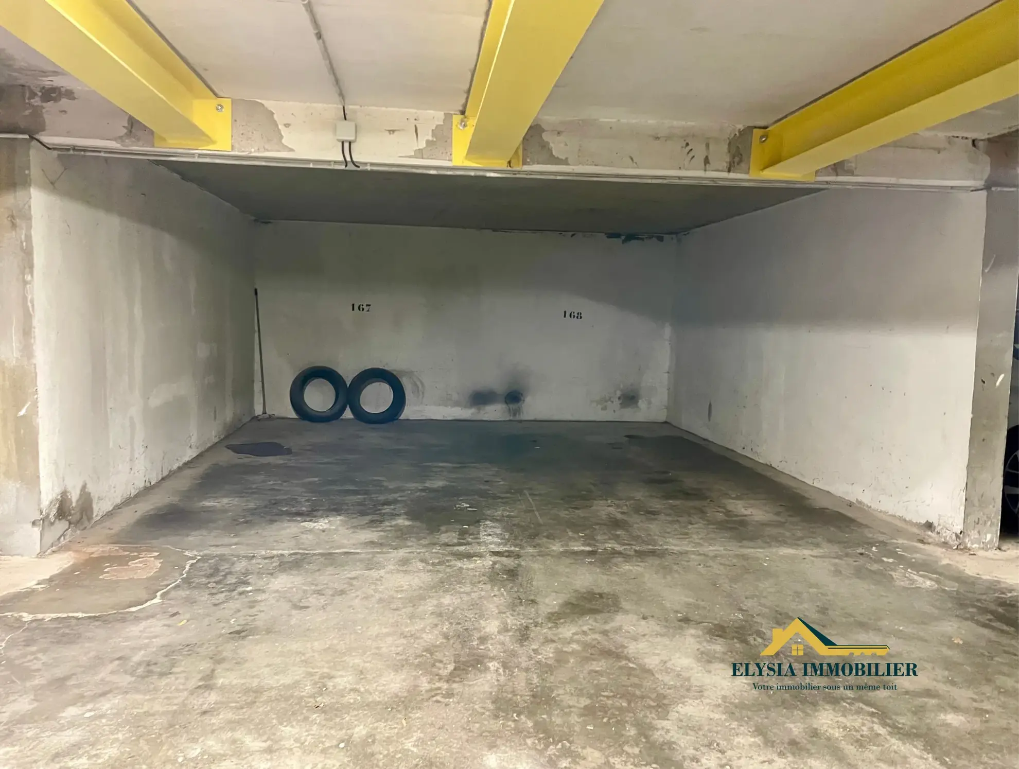 Appartement T4 rénové de 84,80 m² avec balcon à Nancy en vente 